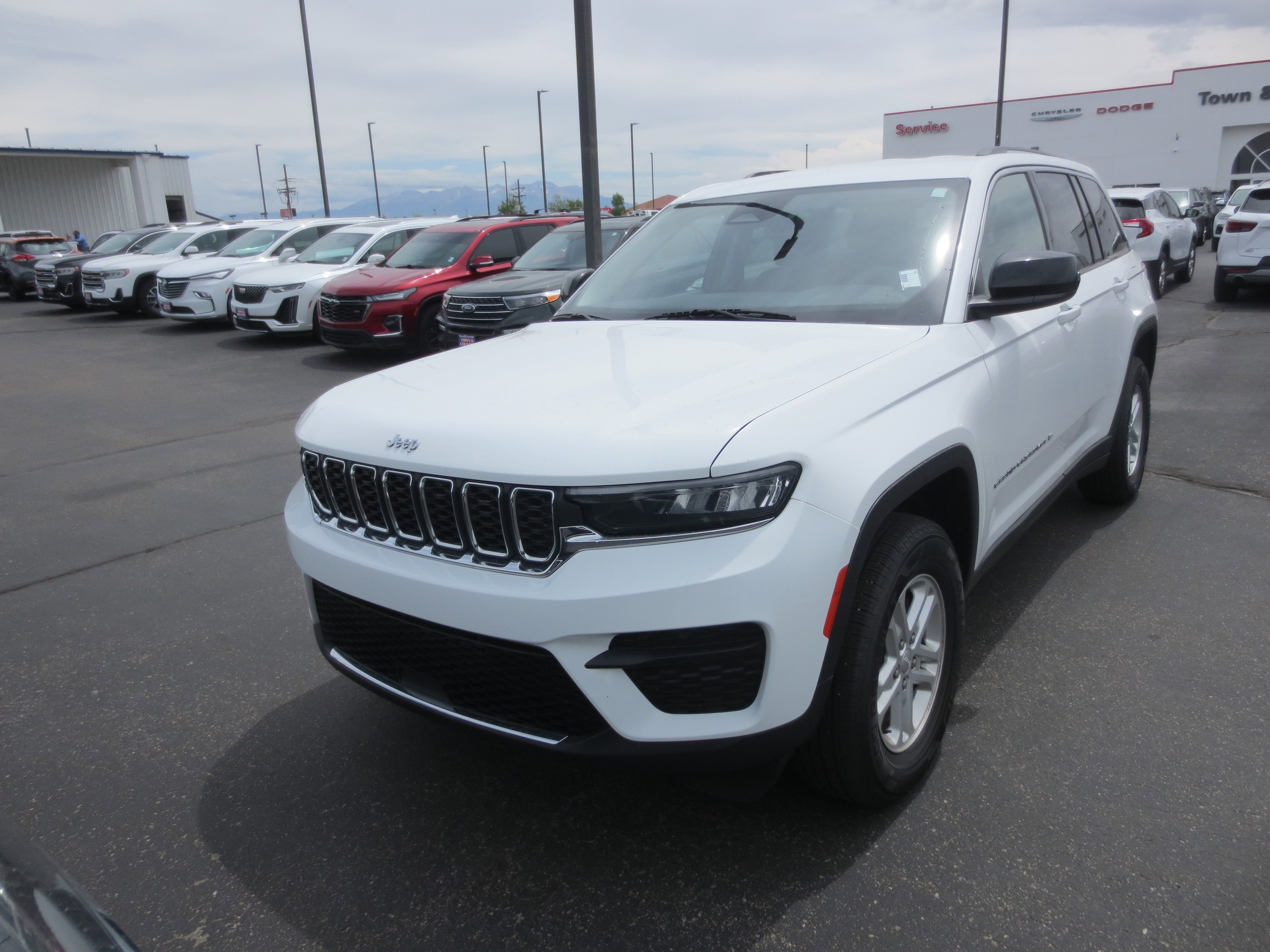 2023 Jeep Grand Cherokee Laredo
