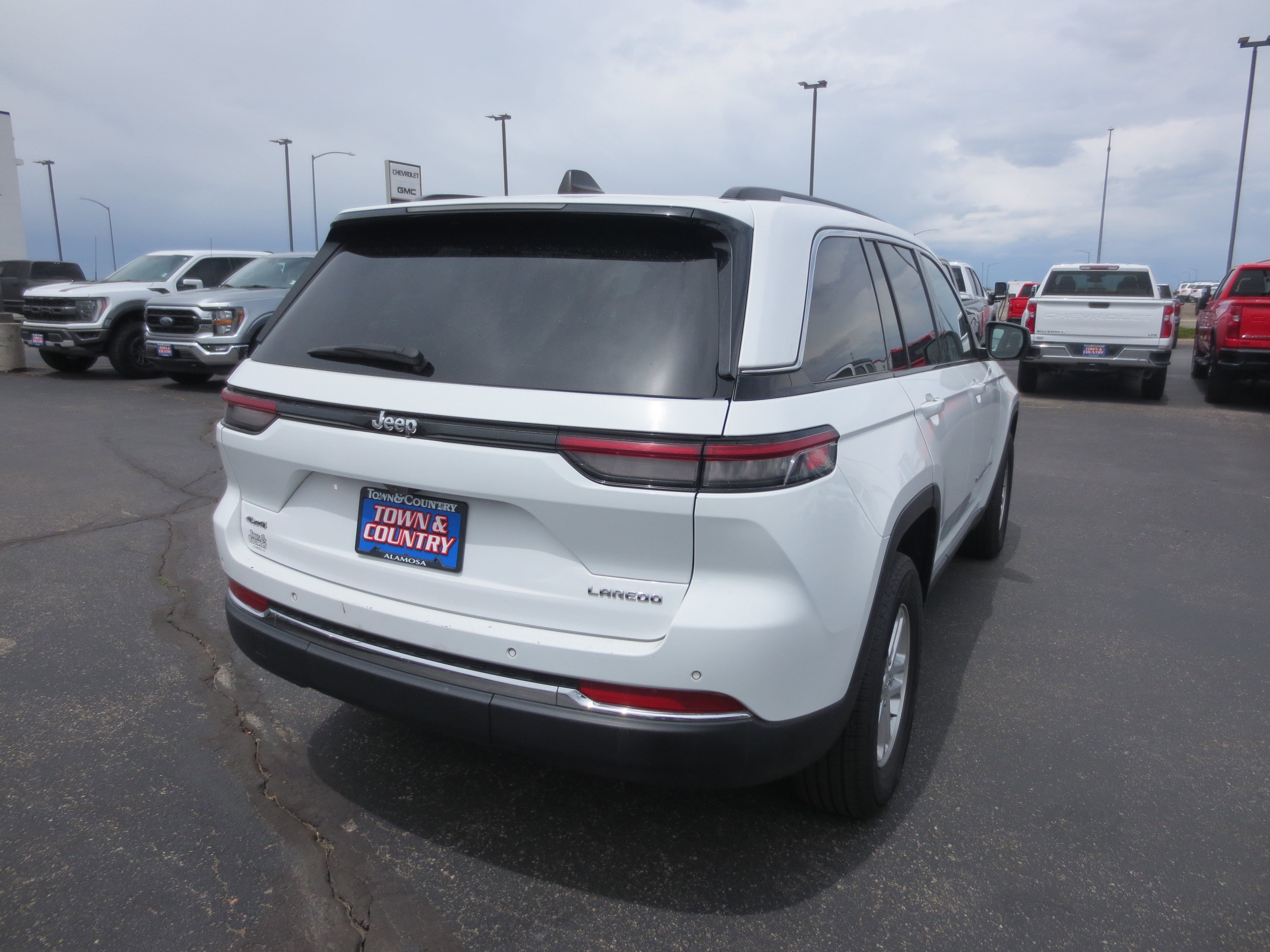2023 Jeep Grand Cherokee Laredo