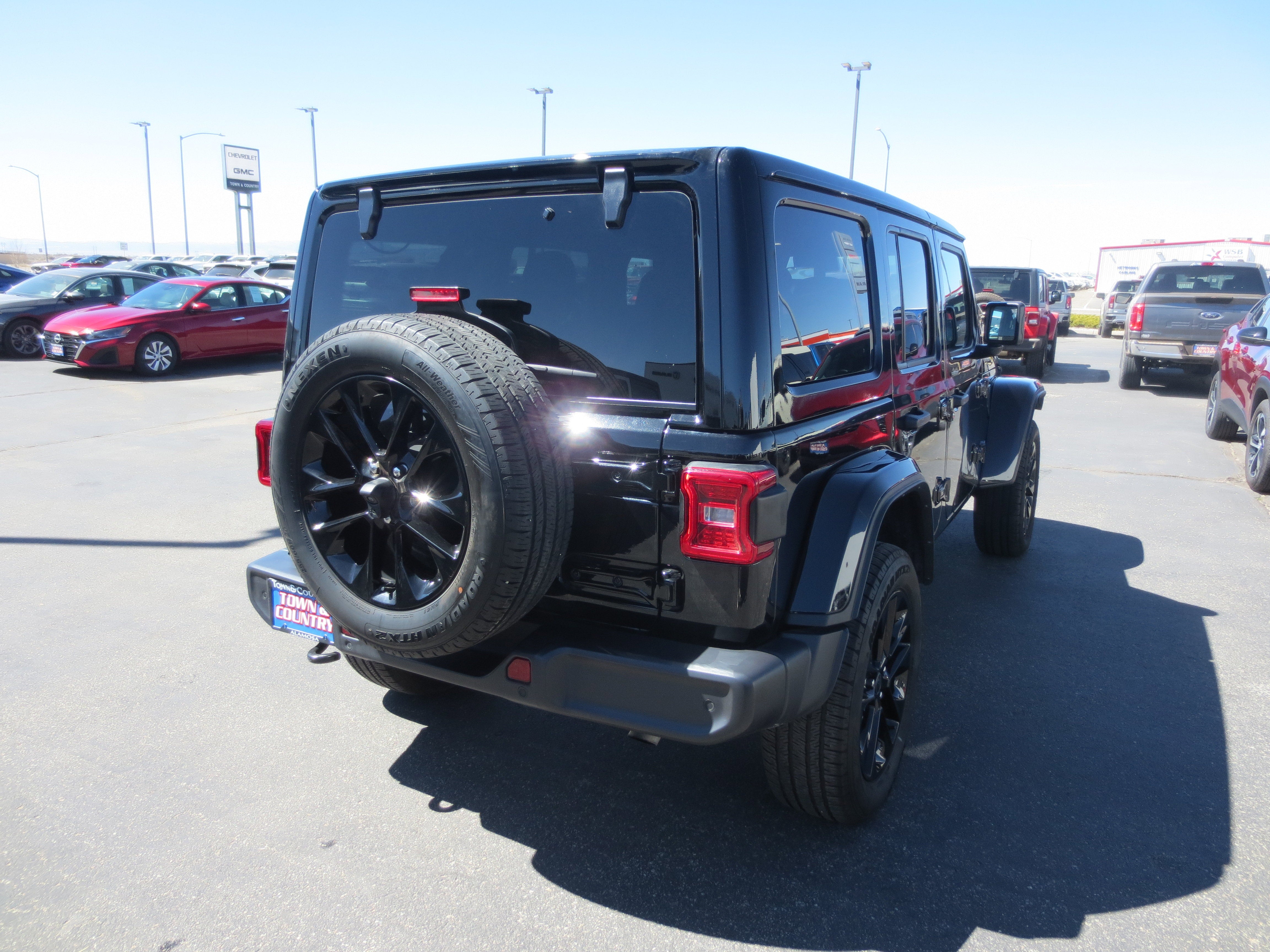 2025 Jeep Wrangler 4xe Sahara