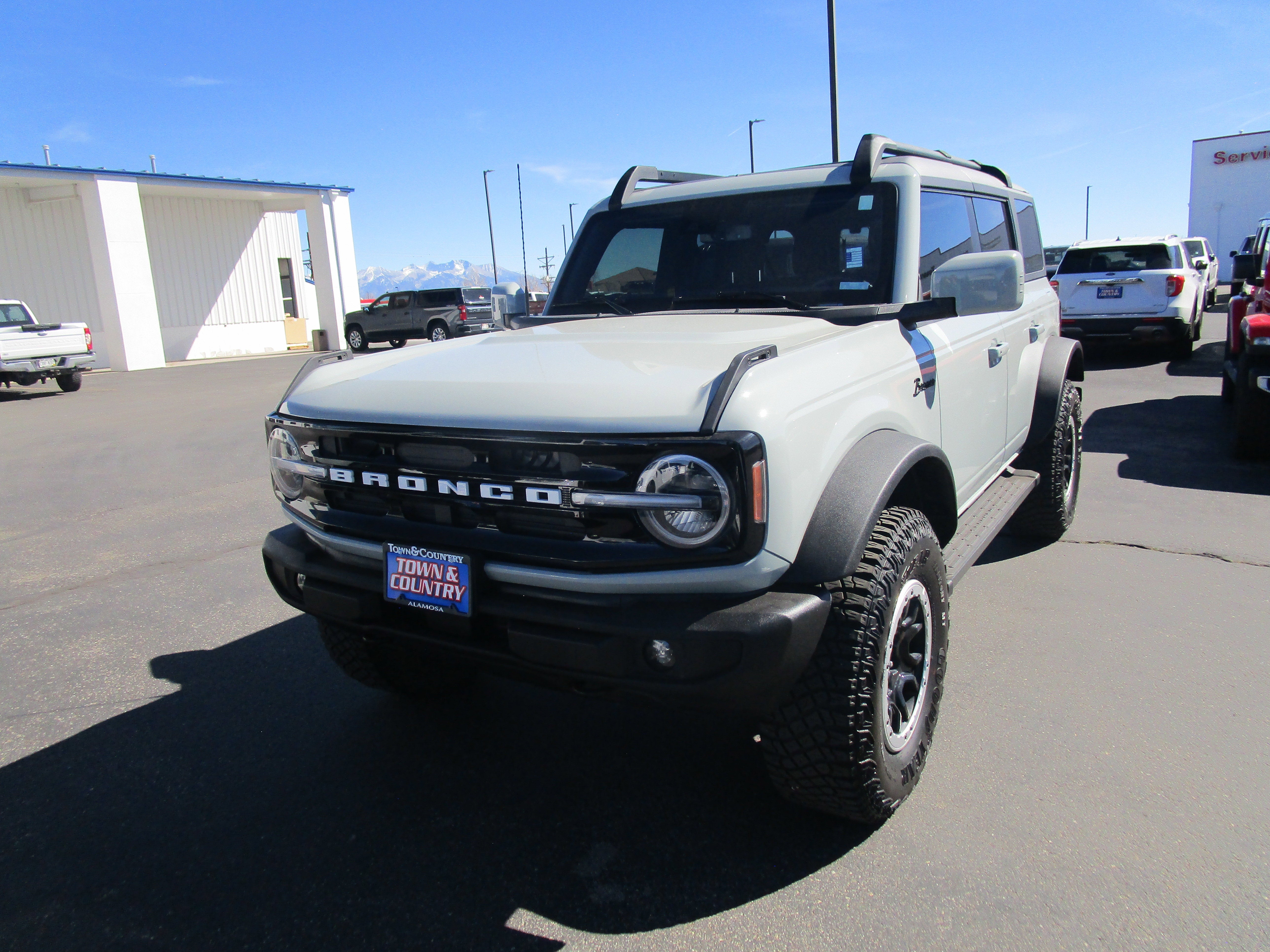 2024 Ford Bronco Outer Banks