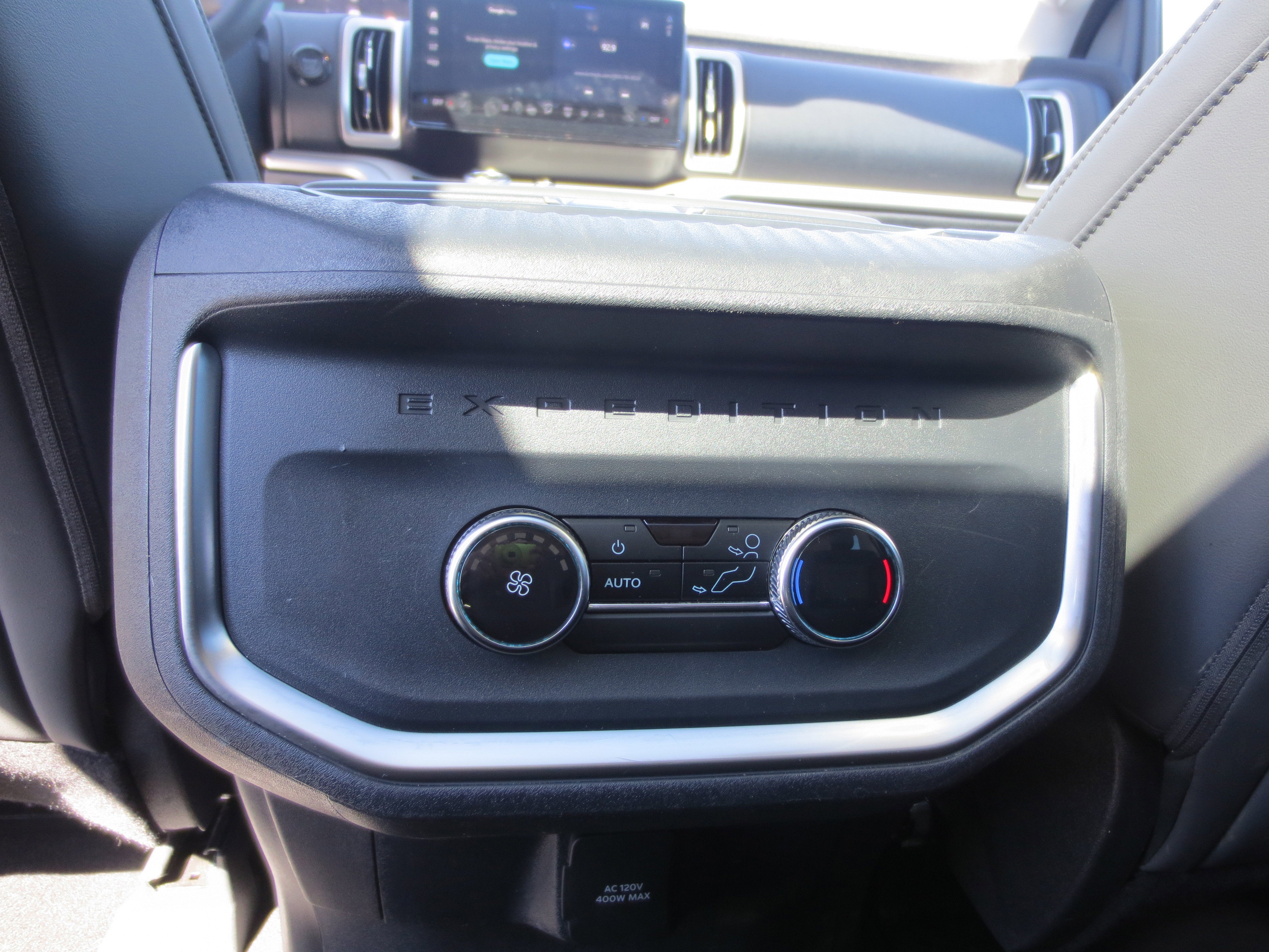 2025 Ford Expedition Active