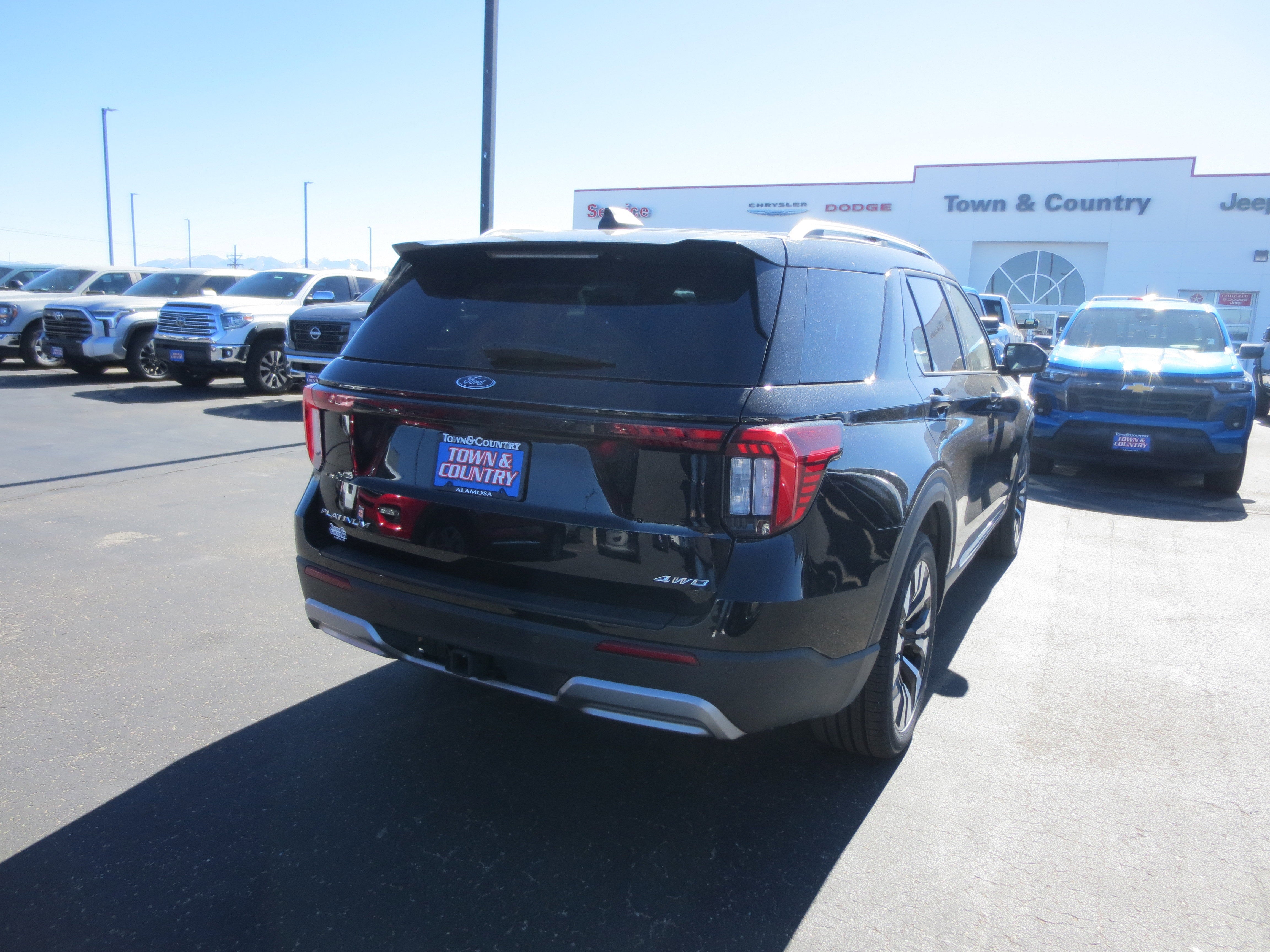 2025 Ford Explorer Platinum
