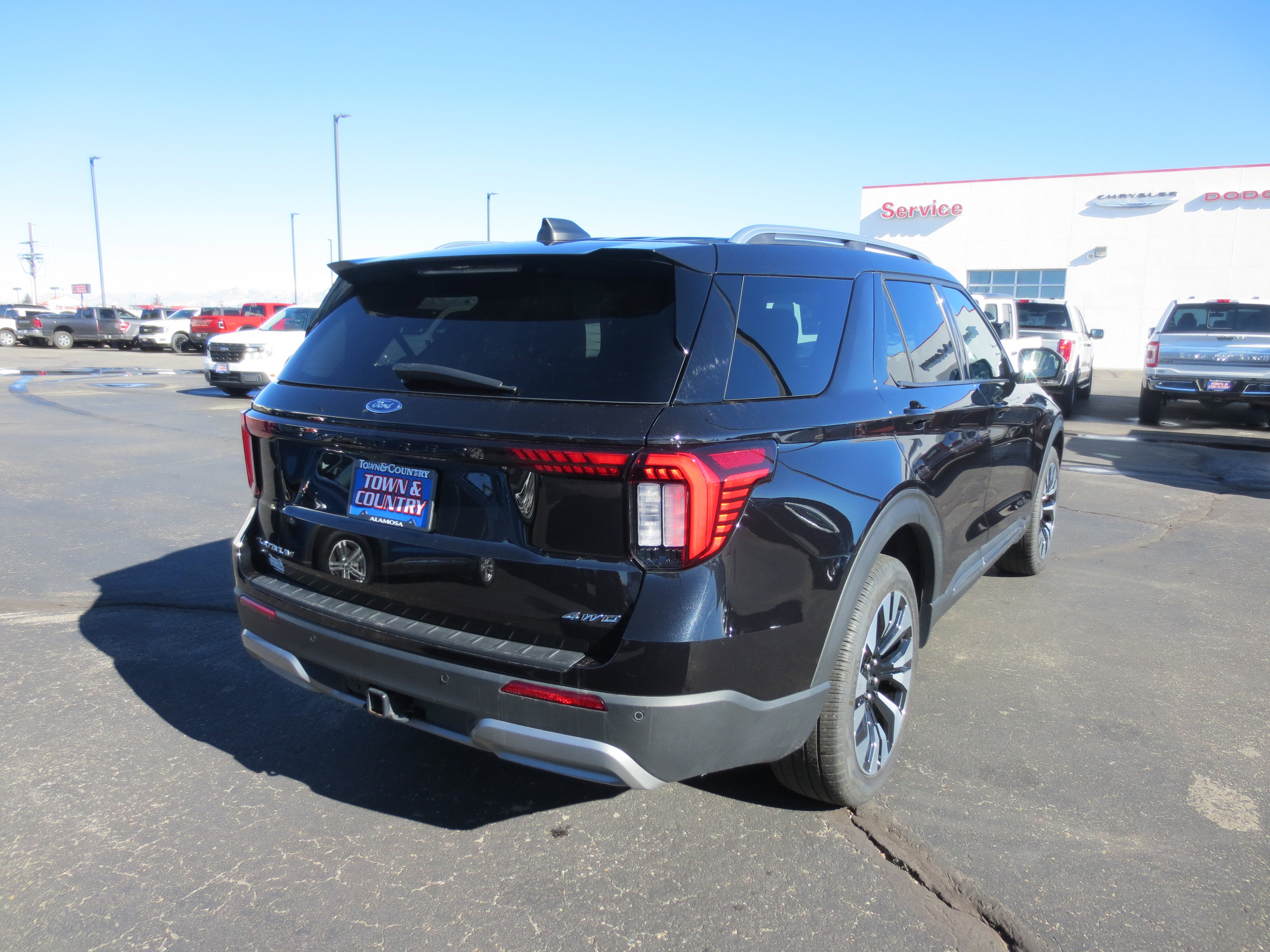 2025 Ford Explorer Platinum