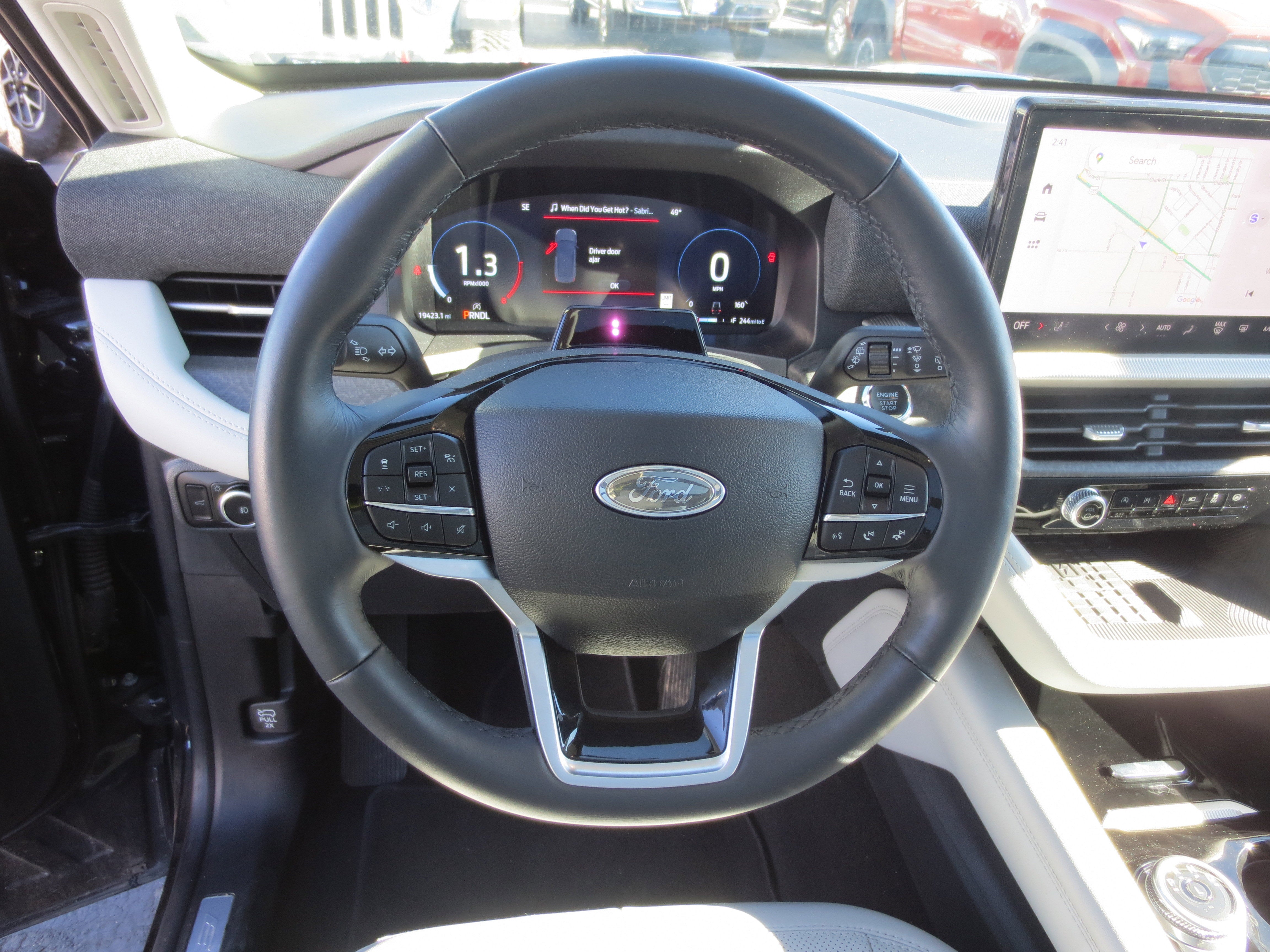 2025 Ford Explorer Platinum