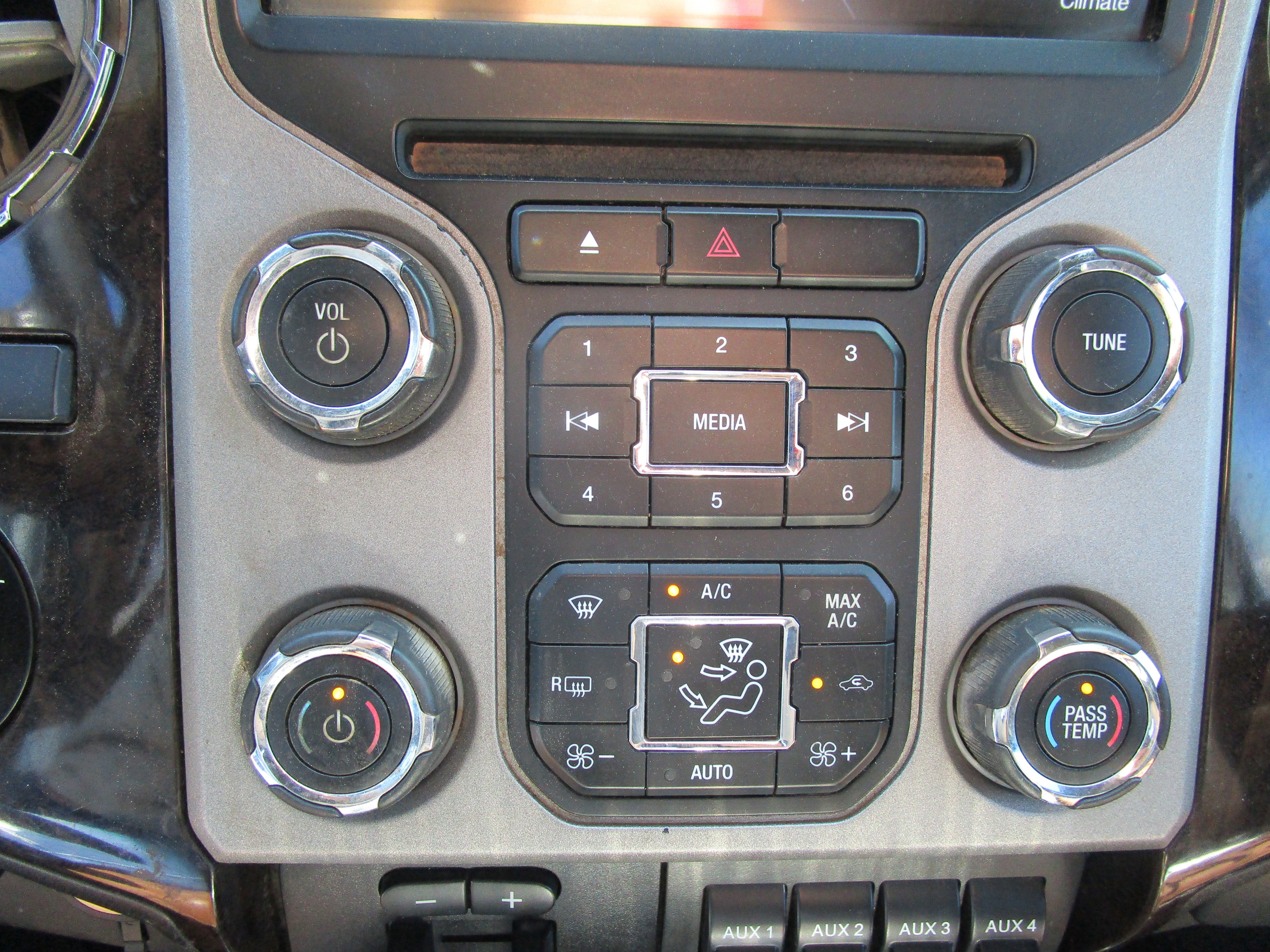 2015 Ford Super Duty F-350 SRW Platinum