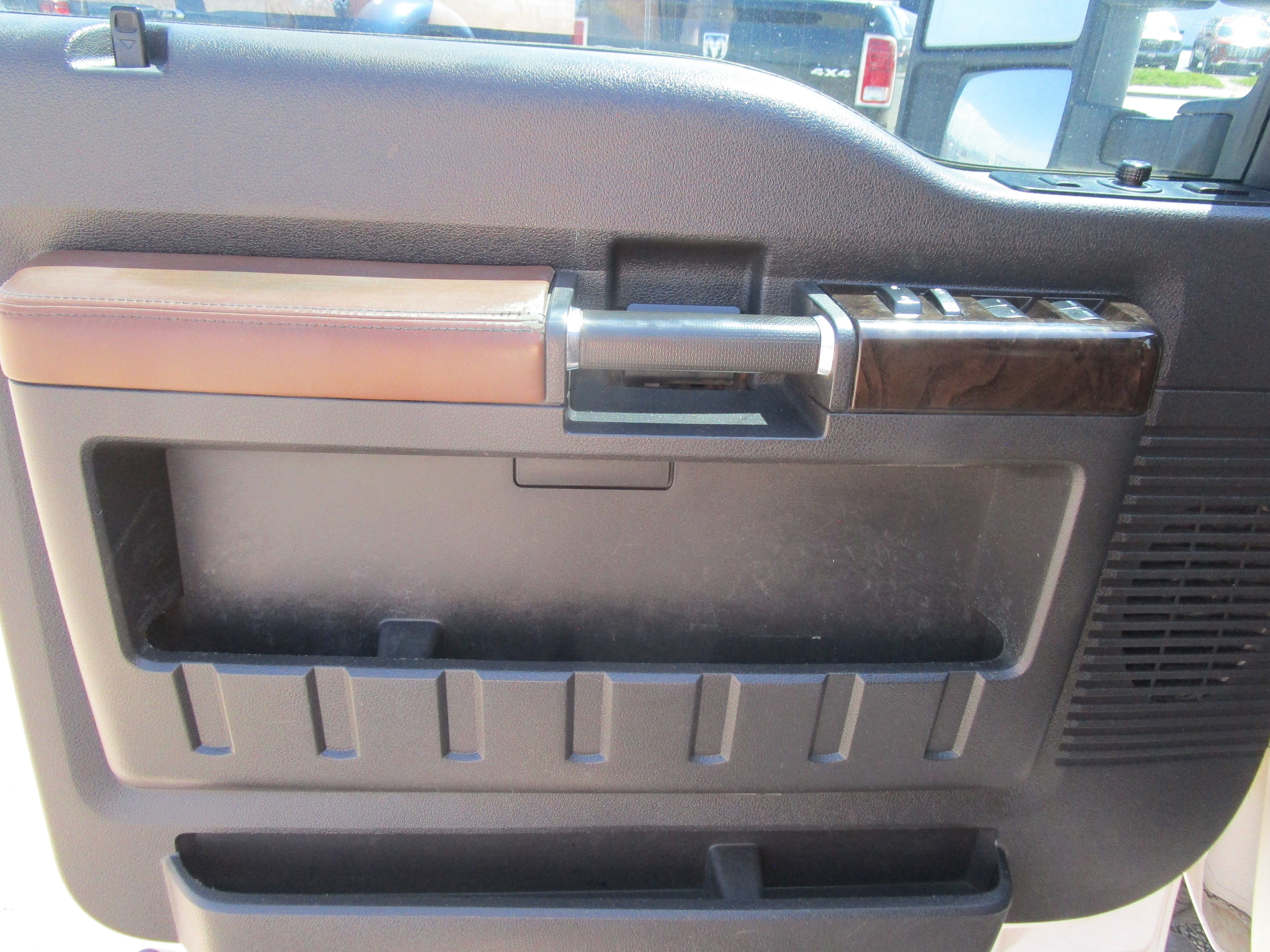 2015 Ford Super Duty F-350 SRW Platinum