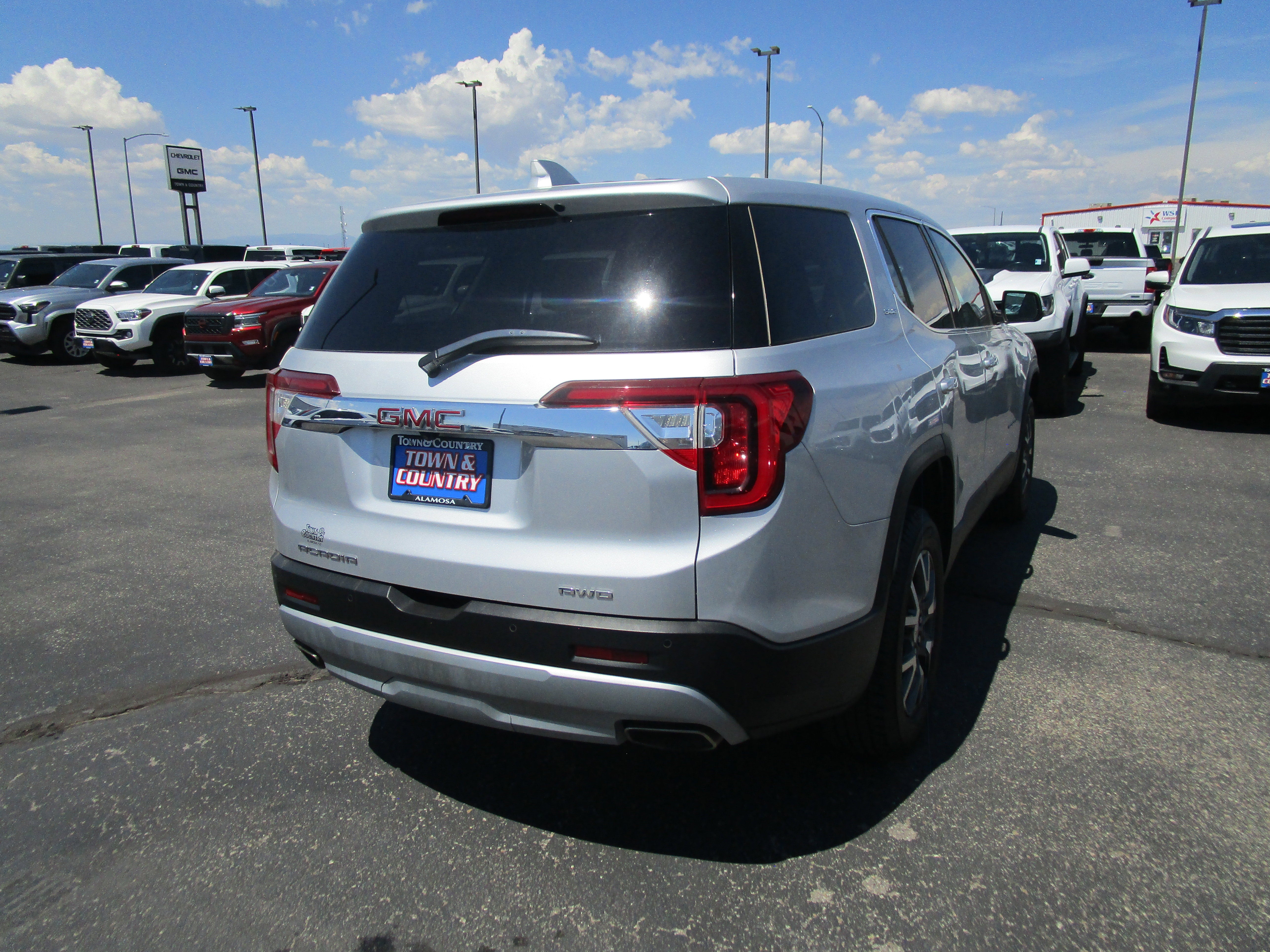 2020 GMC Acadia SLE