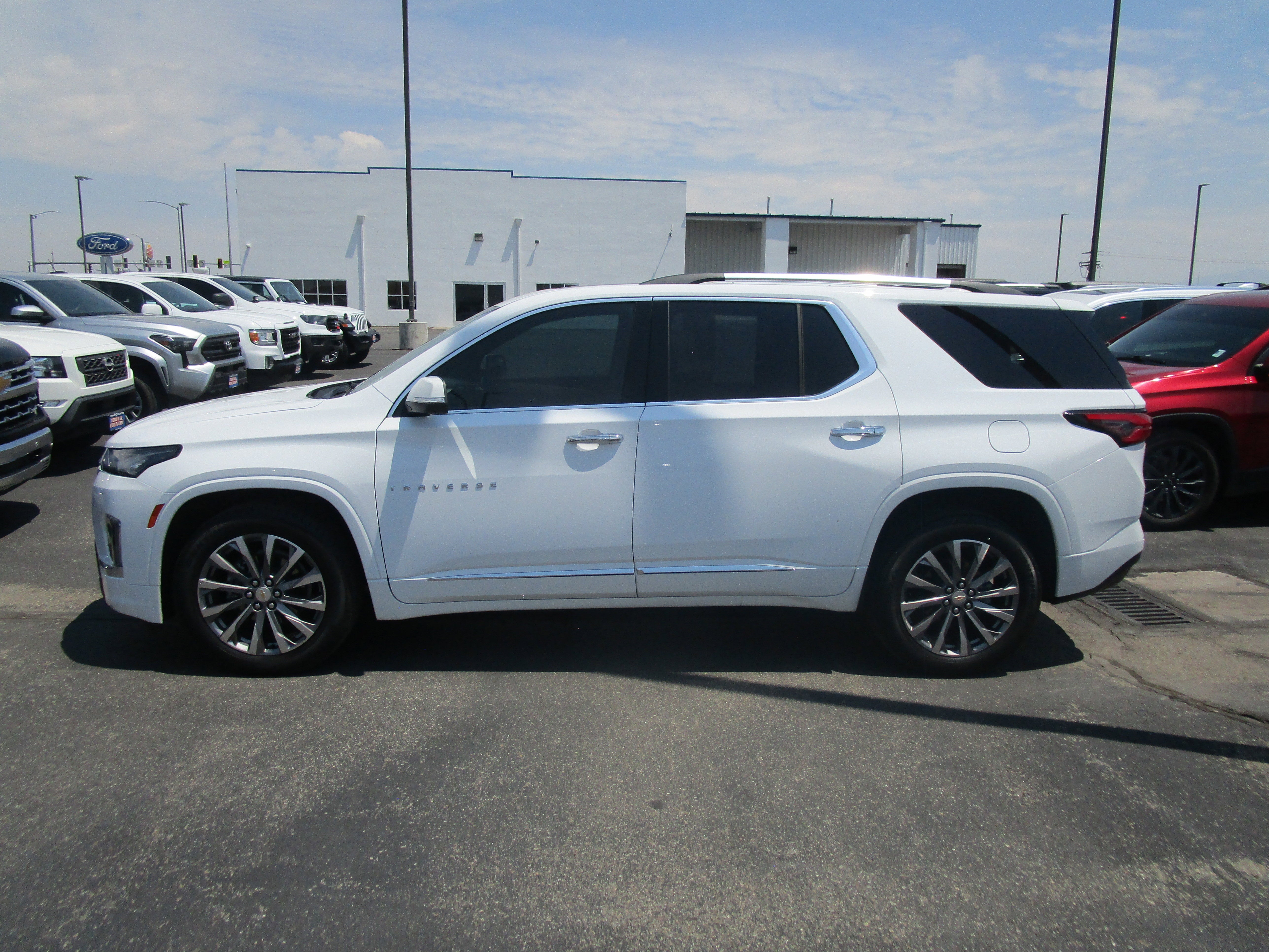 2023 Chevrolet Traverse Premier