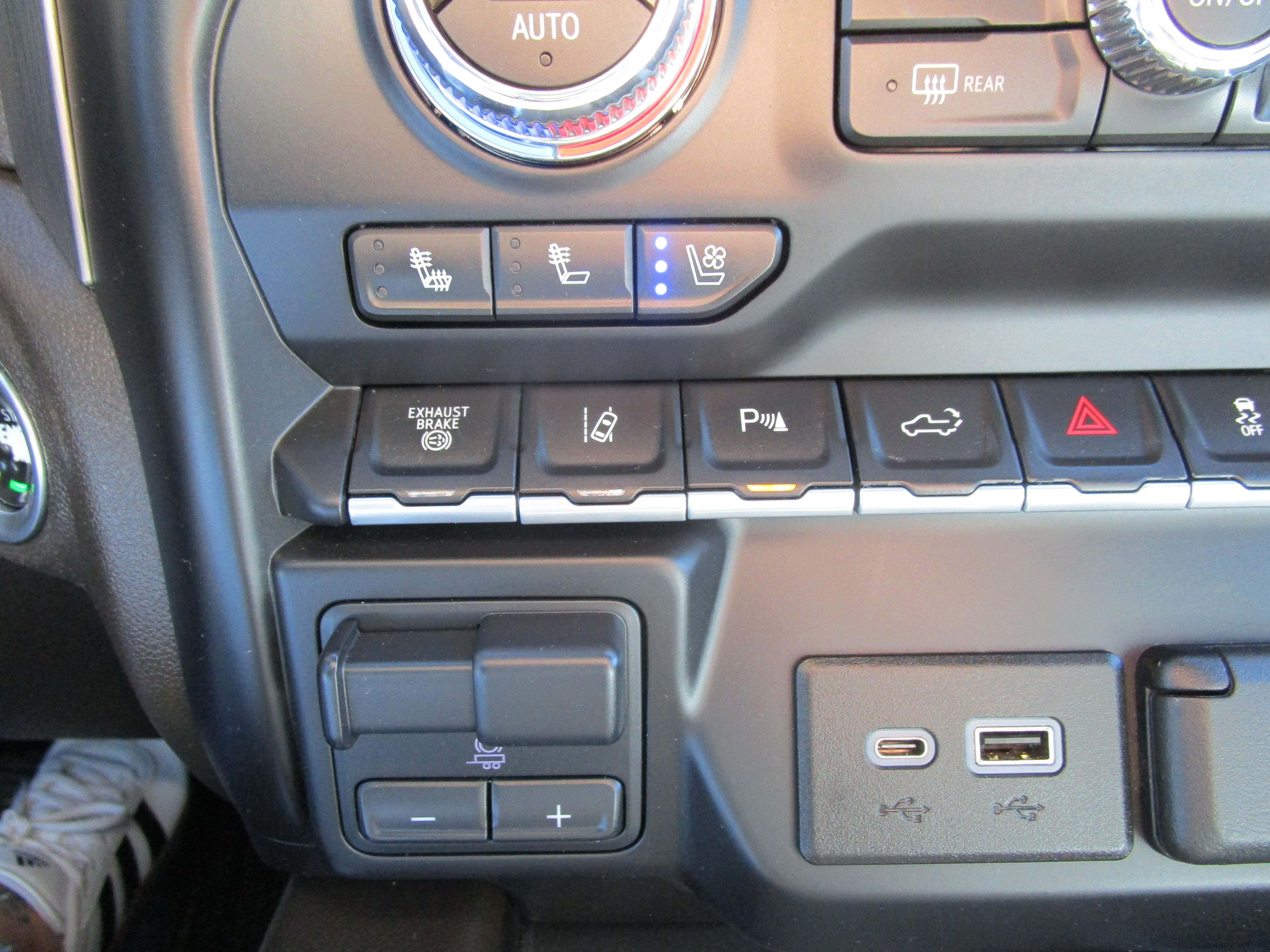 2022 GMC Sierra 3500 HD Denali