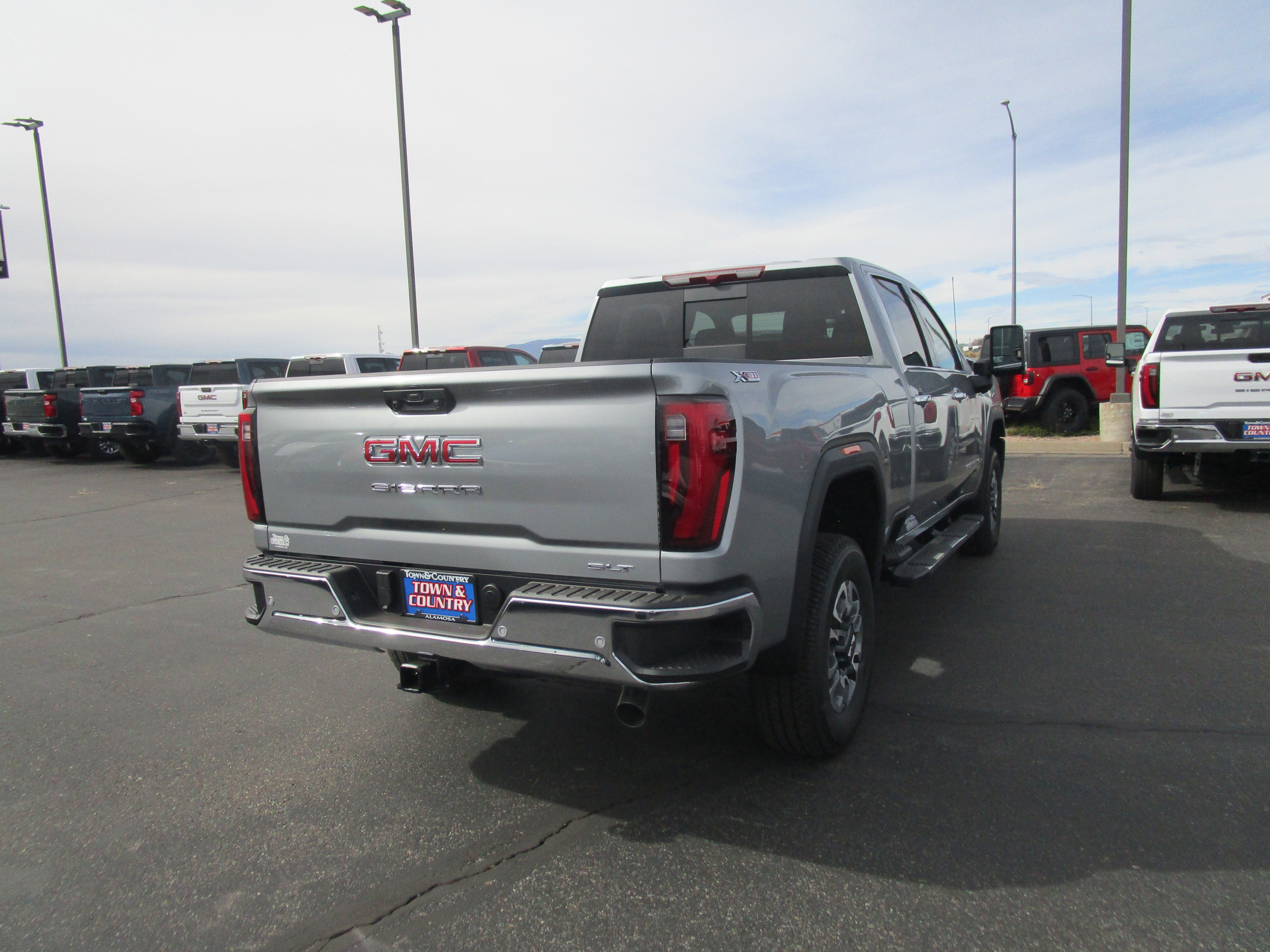 2026 GMC Sierra 2500 HD SLT