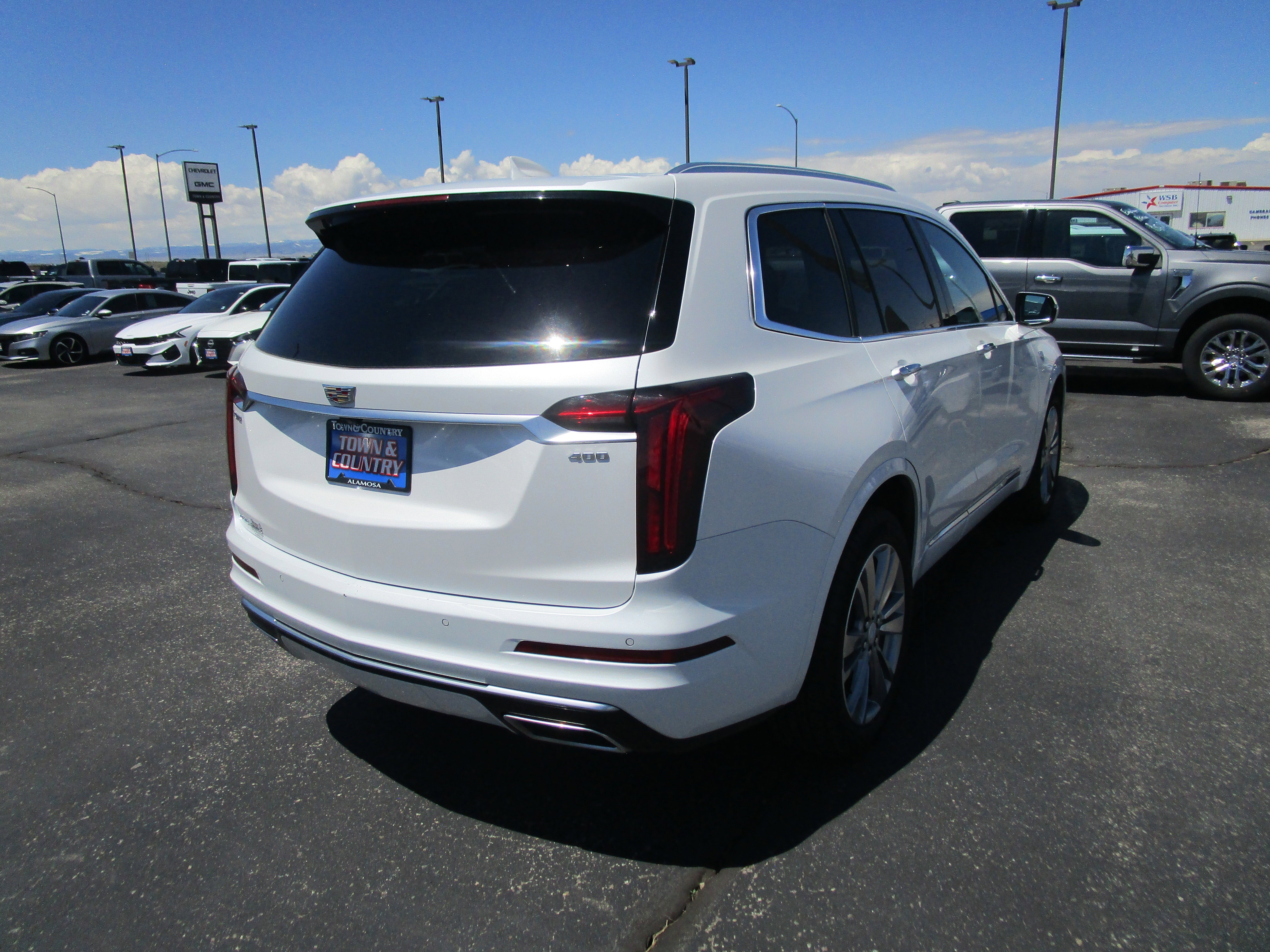 2024 Cadillac XT6 Premium Luxury