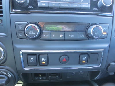 2024 Nissan Titan XD SV