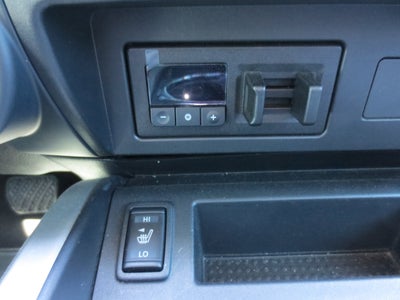 2024 Nissan Titan XD SV