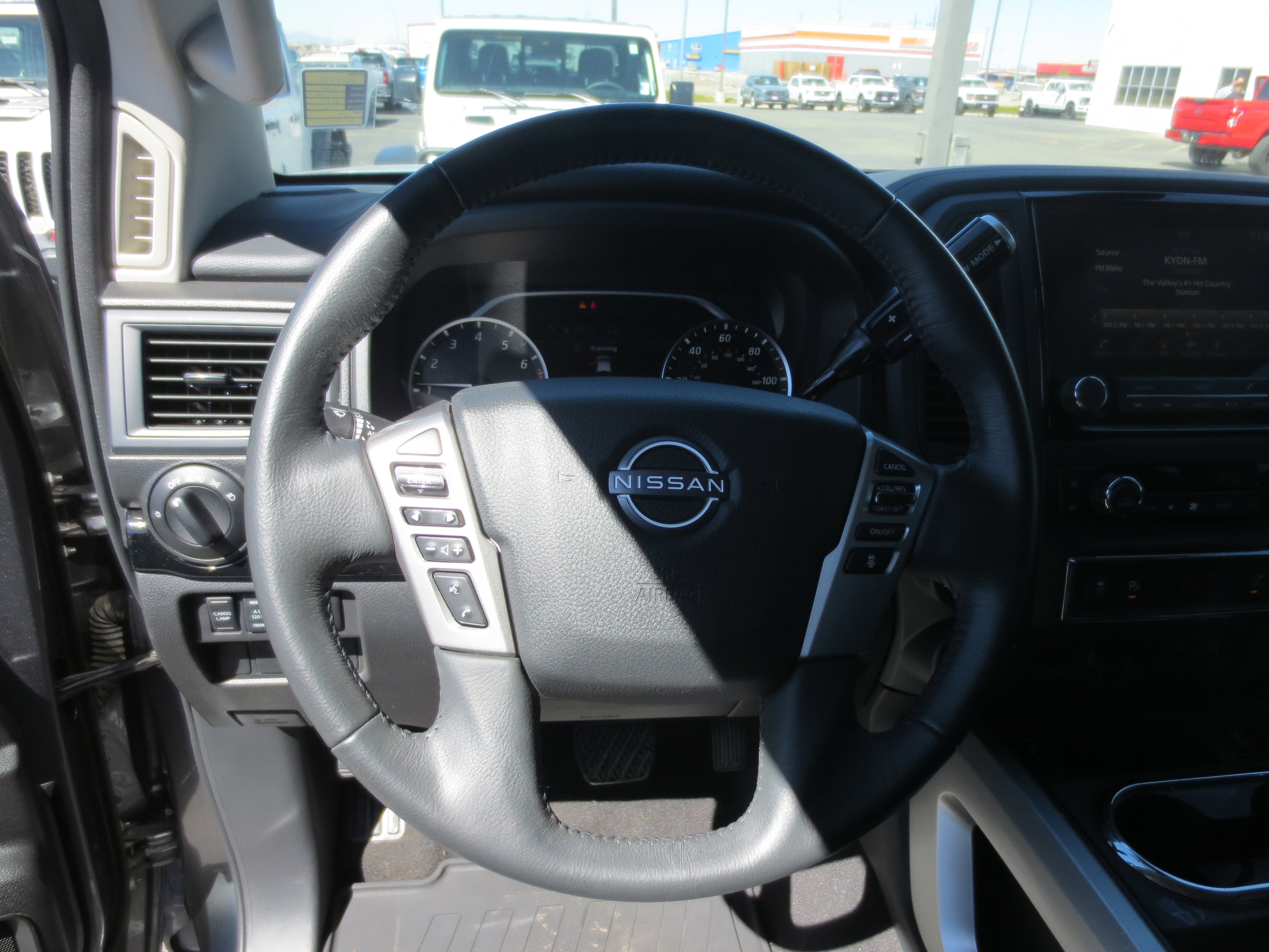 2024 Nissan Titan XD SV