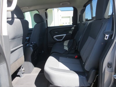 2024 Nissan Titan XD SV