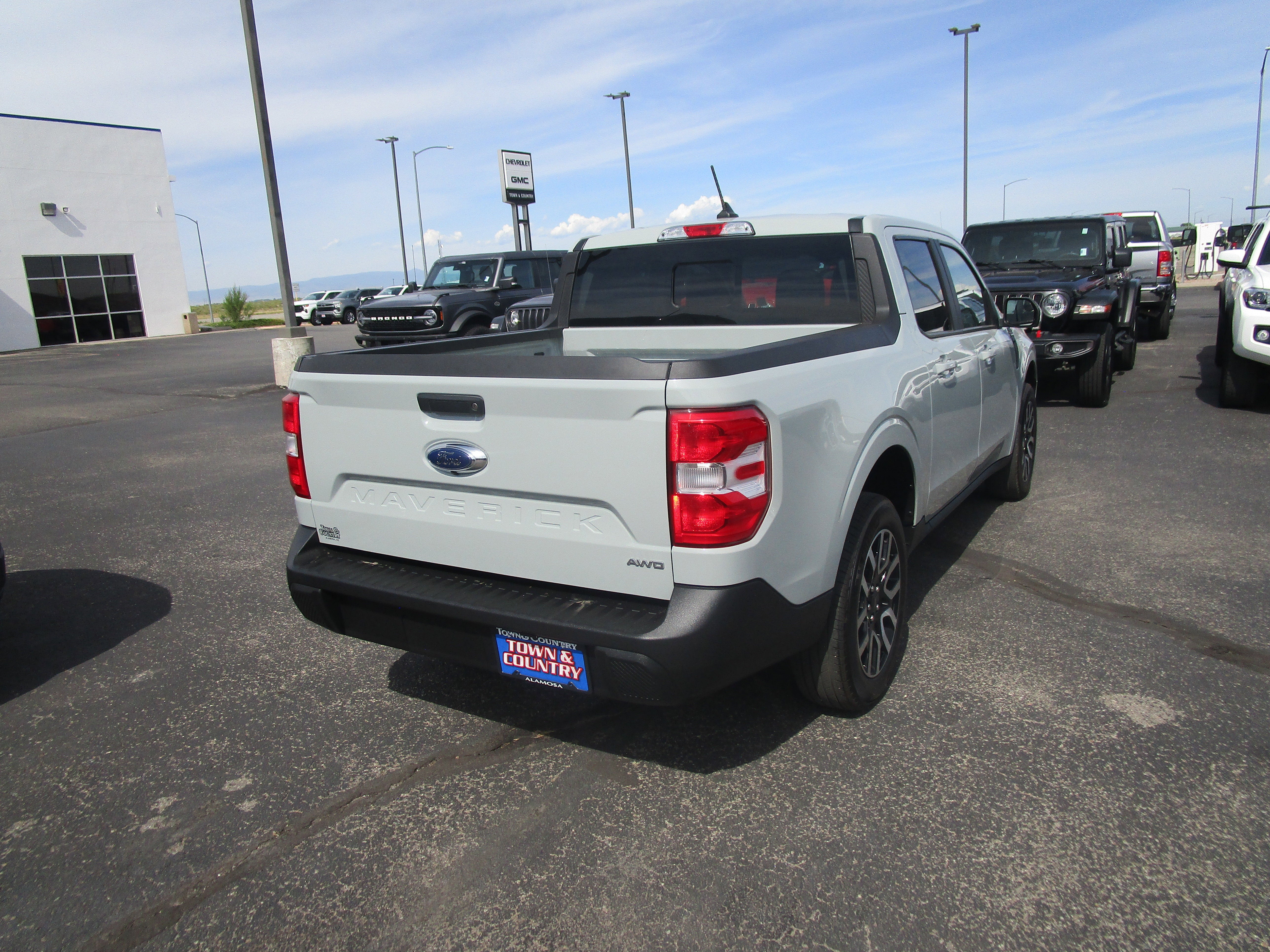 2023 Ford Maverick XL