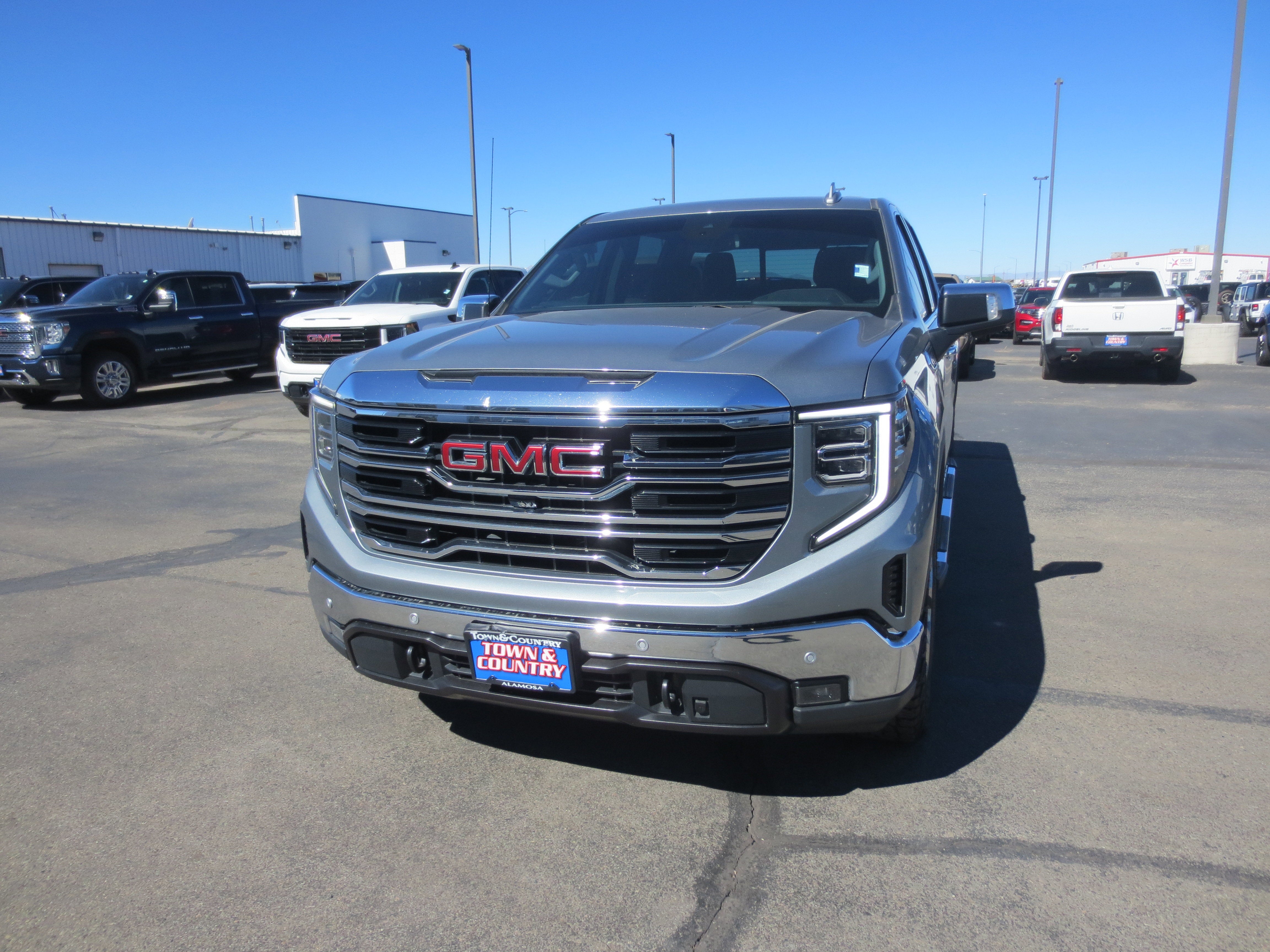 2023 GMC Sierra 1500 SLT