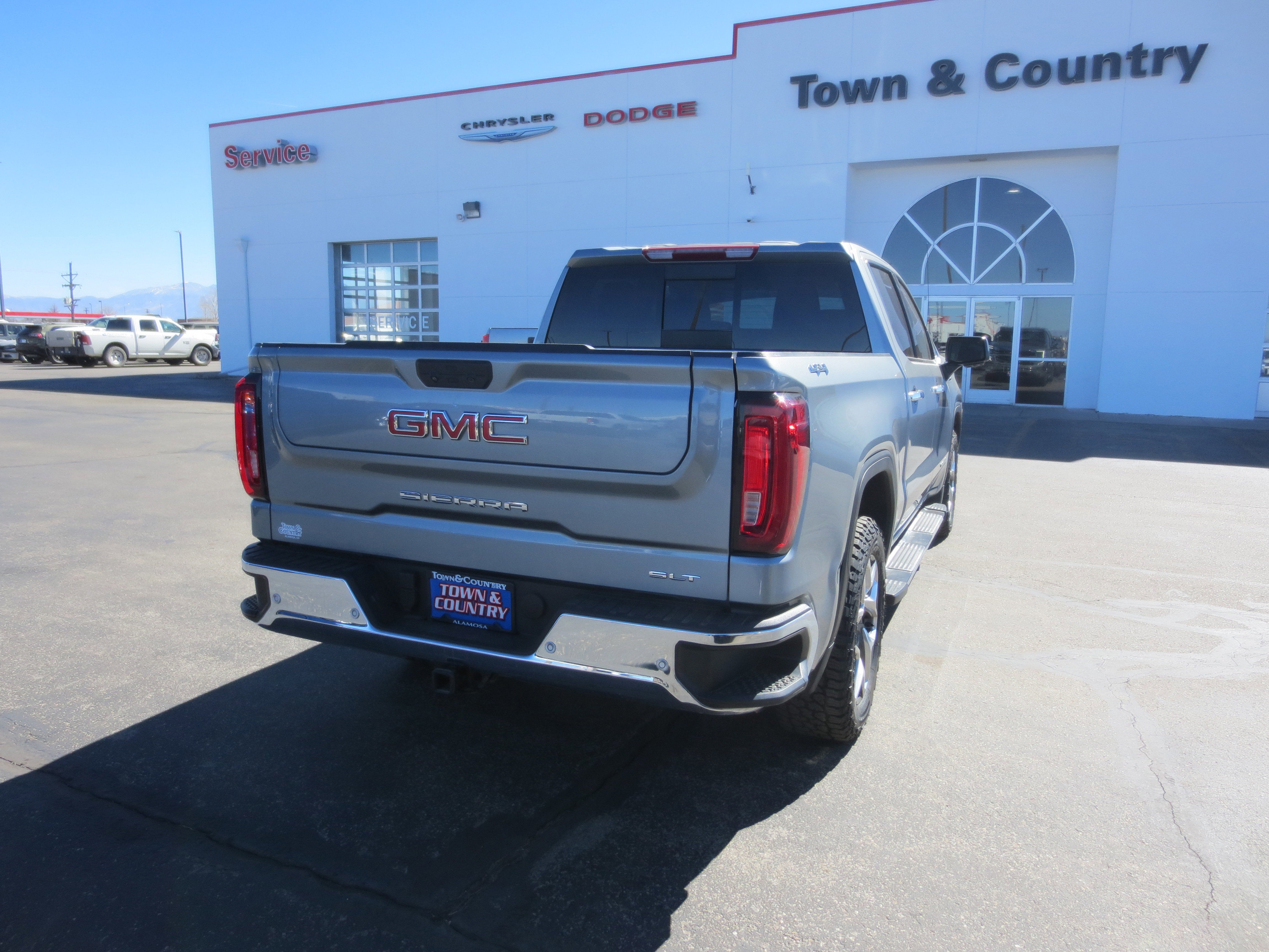 2023 GMC Sierra 1500 SLT