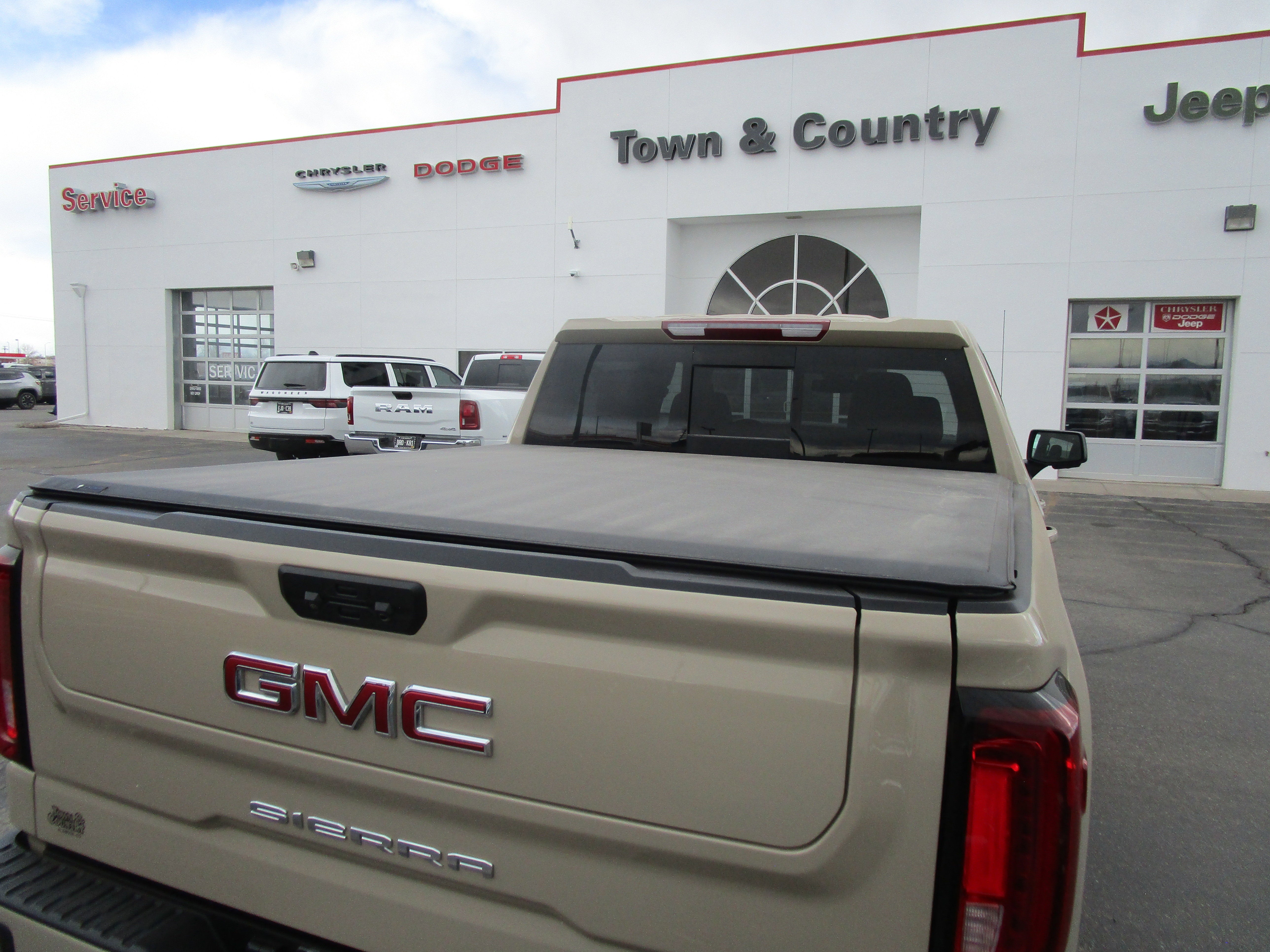 2023 GMC Sierra 1500 AT4