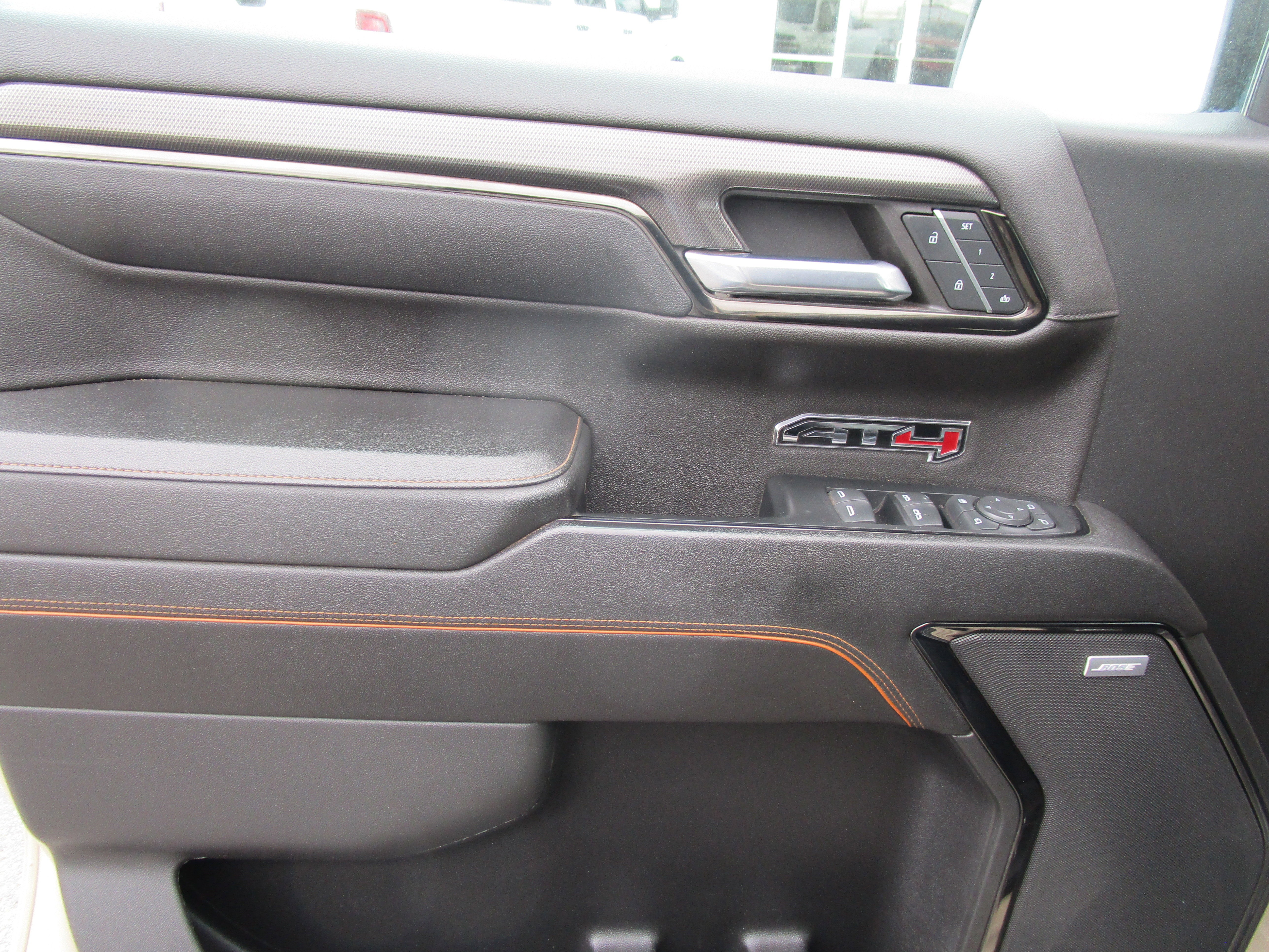 2023 GMC Sierra 1500 AT4