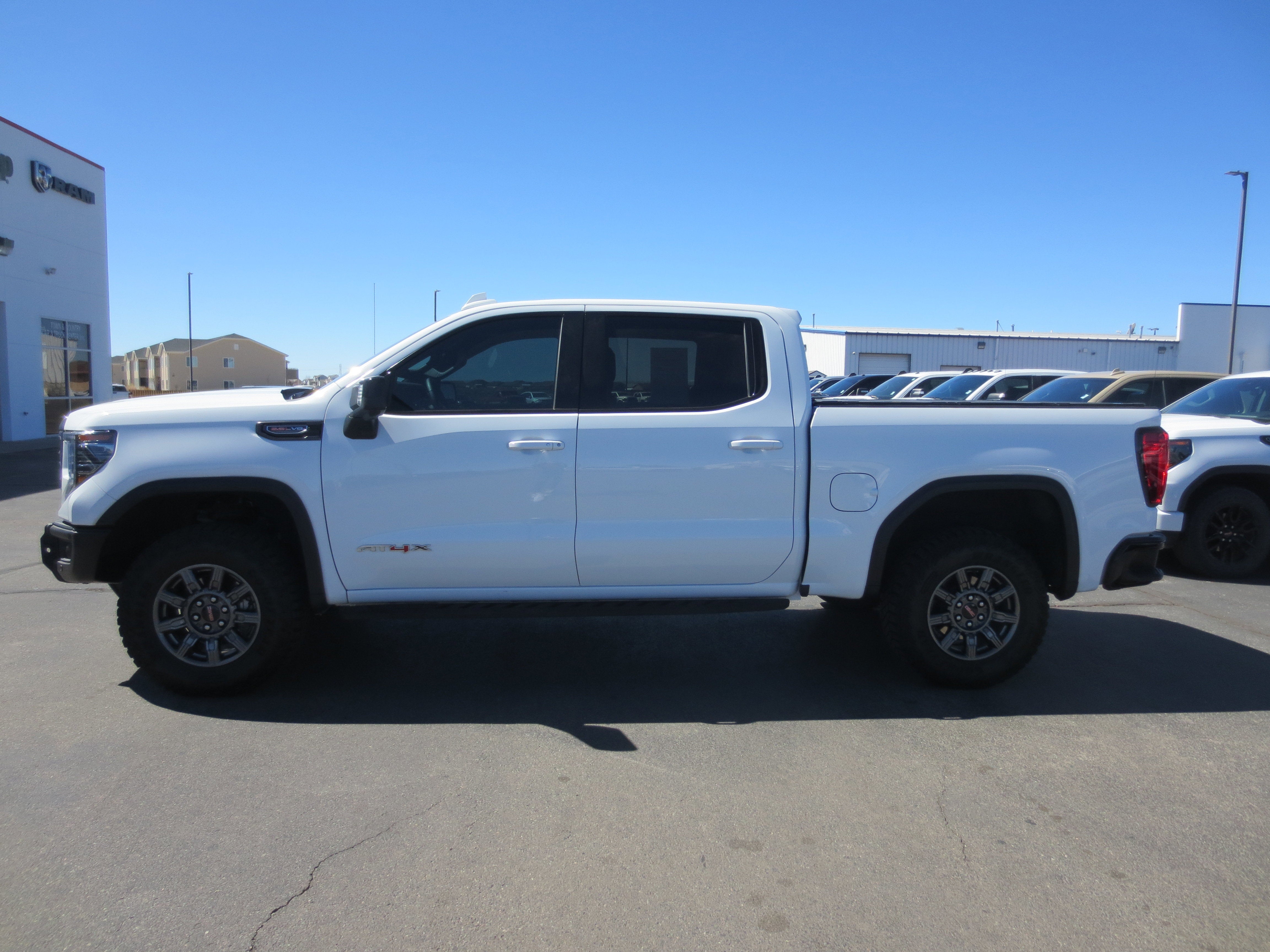 2025 GMC Sierra 1500 AT4X