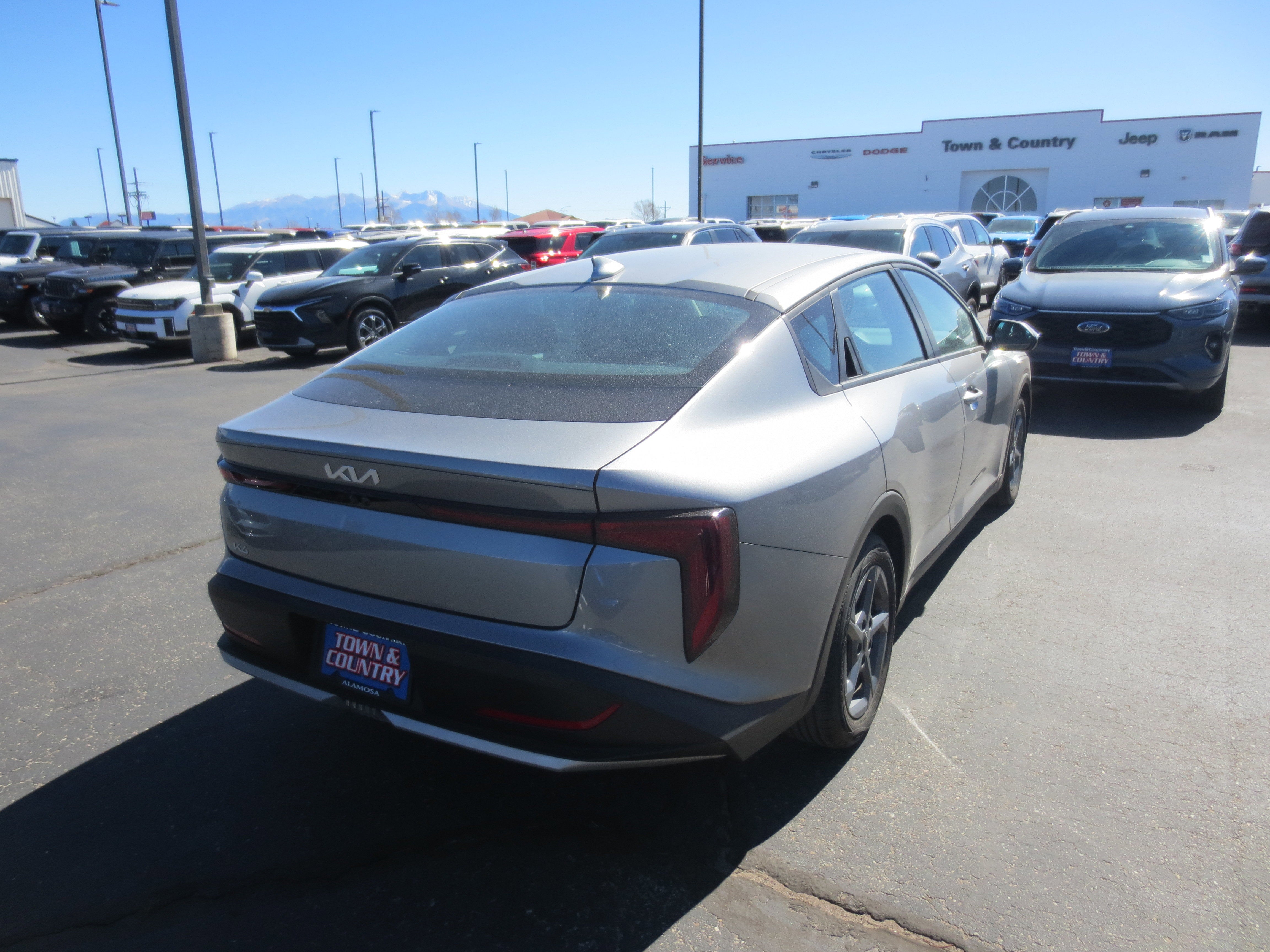 2025 Kia K4 LXS