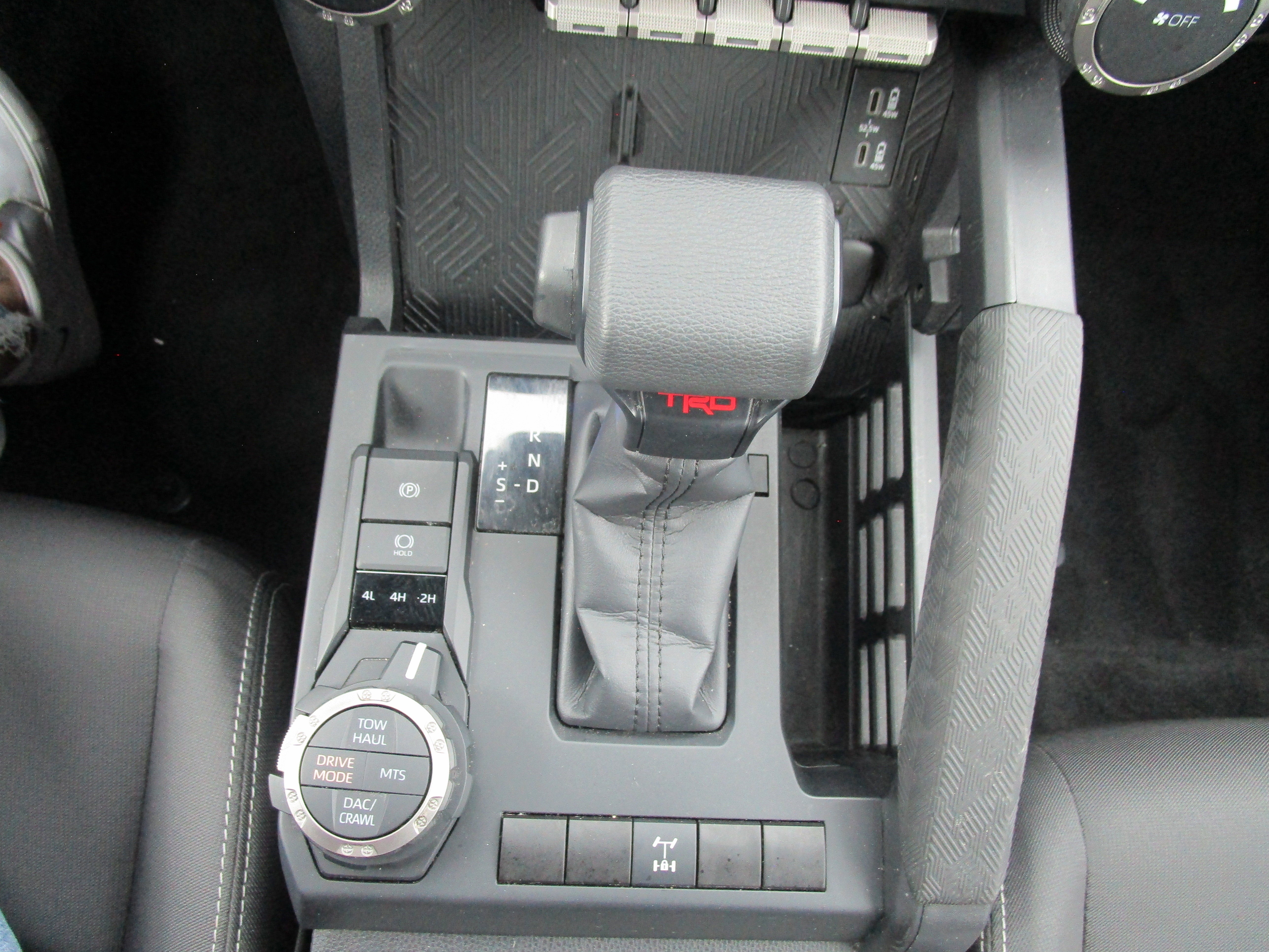 2025 Toyota Tacoma 4WD SR