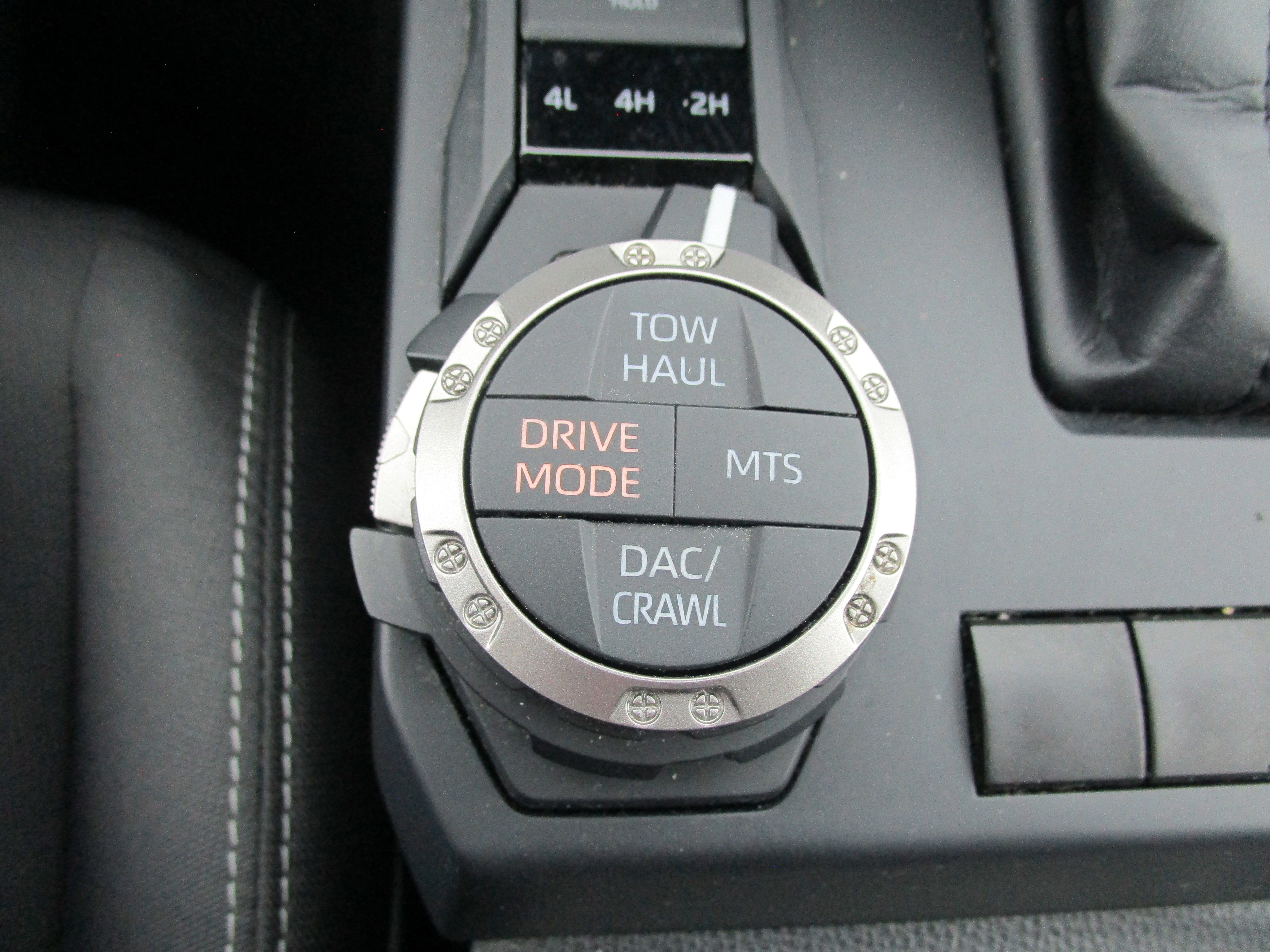 2025 Toyota Tacoma 4WD SR