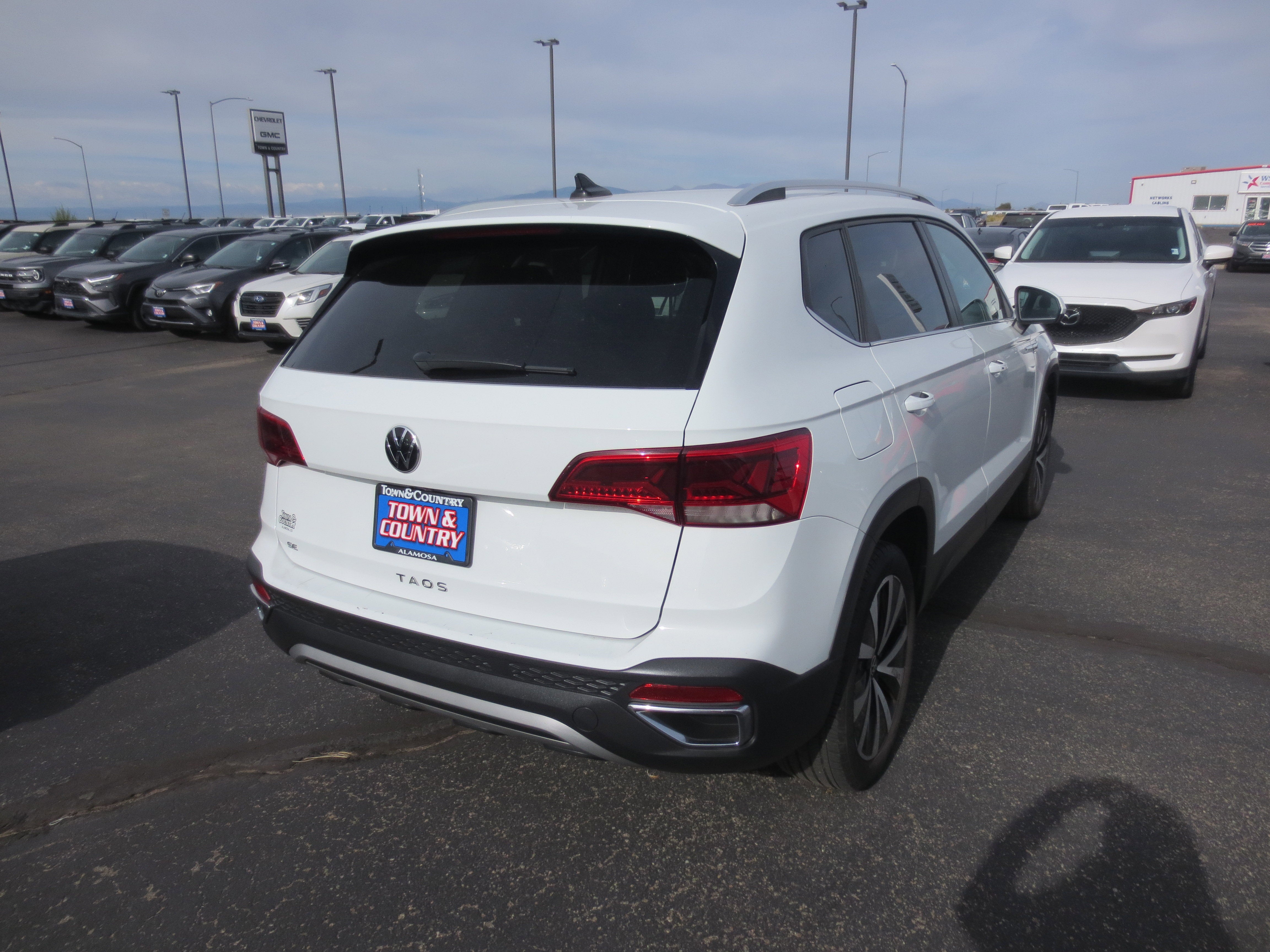 2024 Volkswagen Taos SE