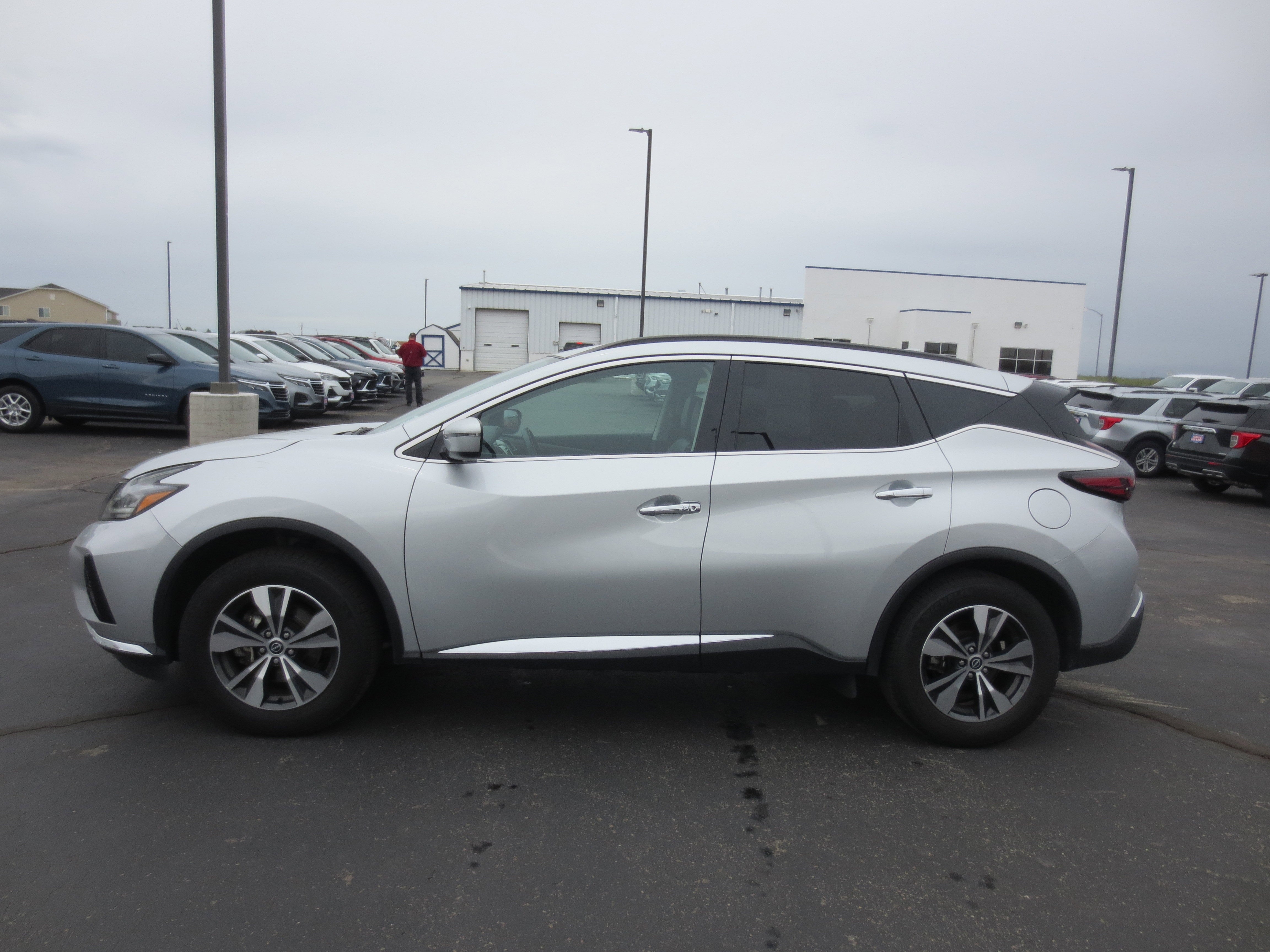 2023 Nissan Murano SV
