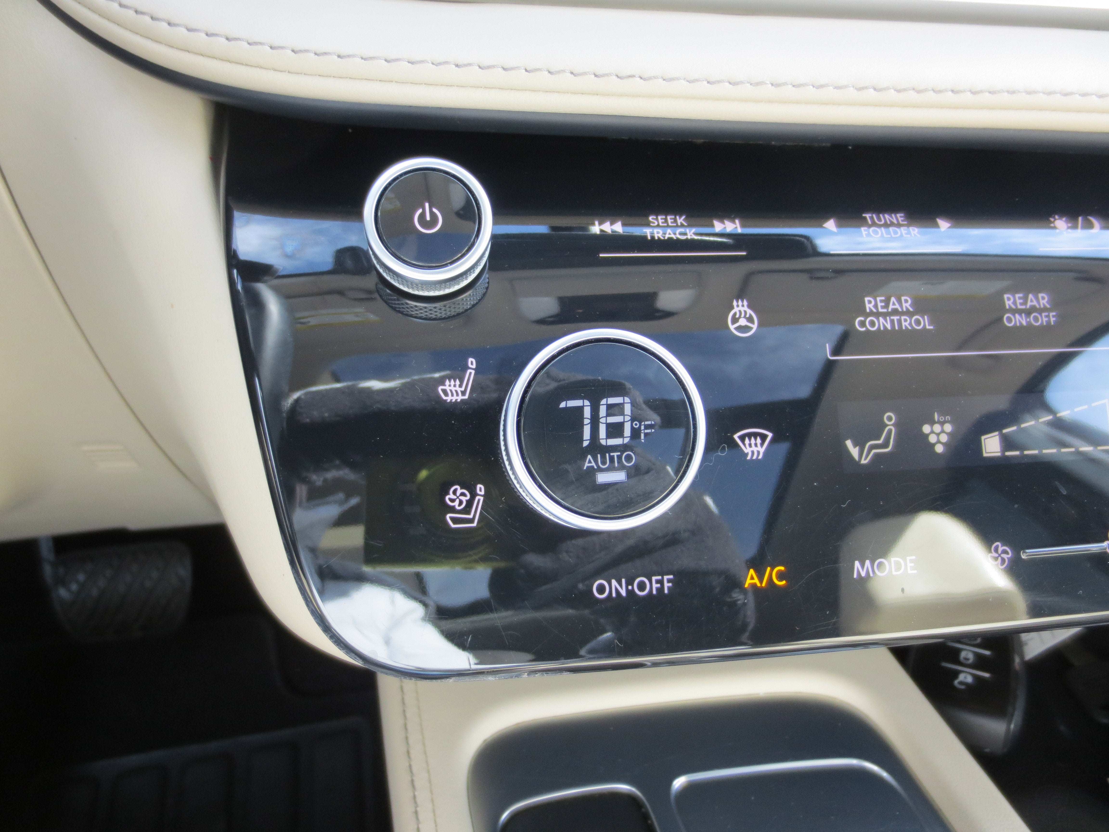 2023 INFINITI QX60 SENSORY