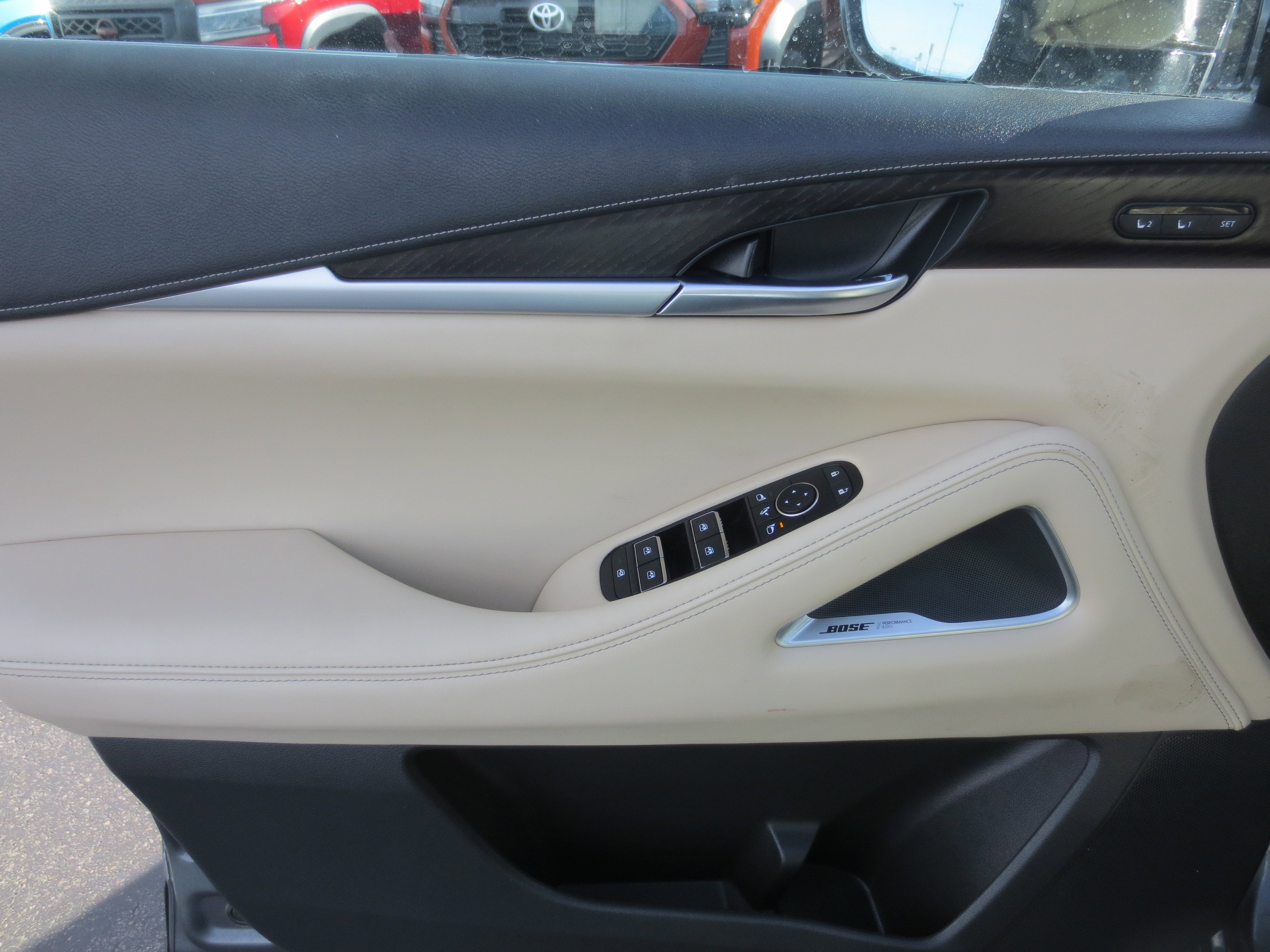 2023 INFINITI QX60 SENSORY