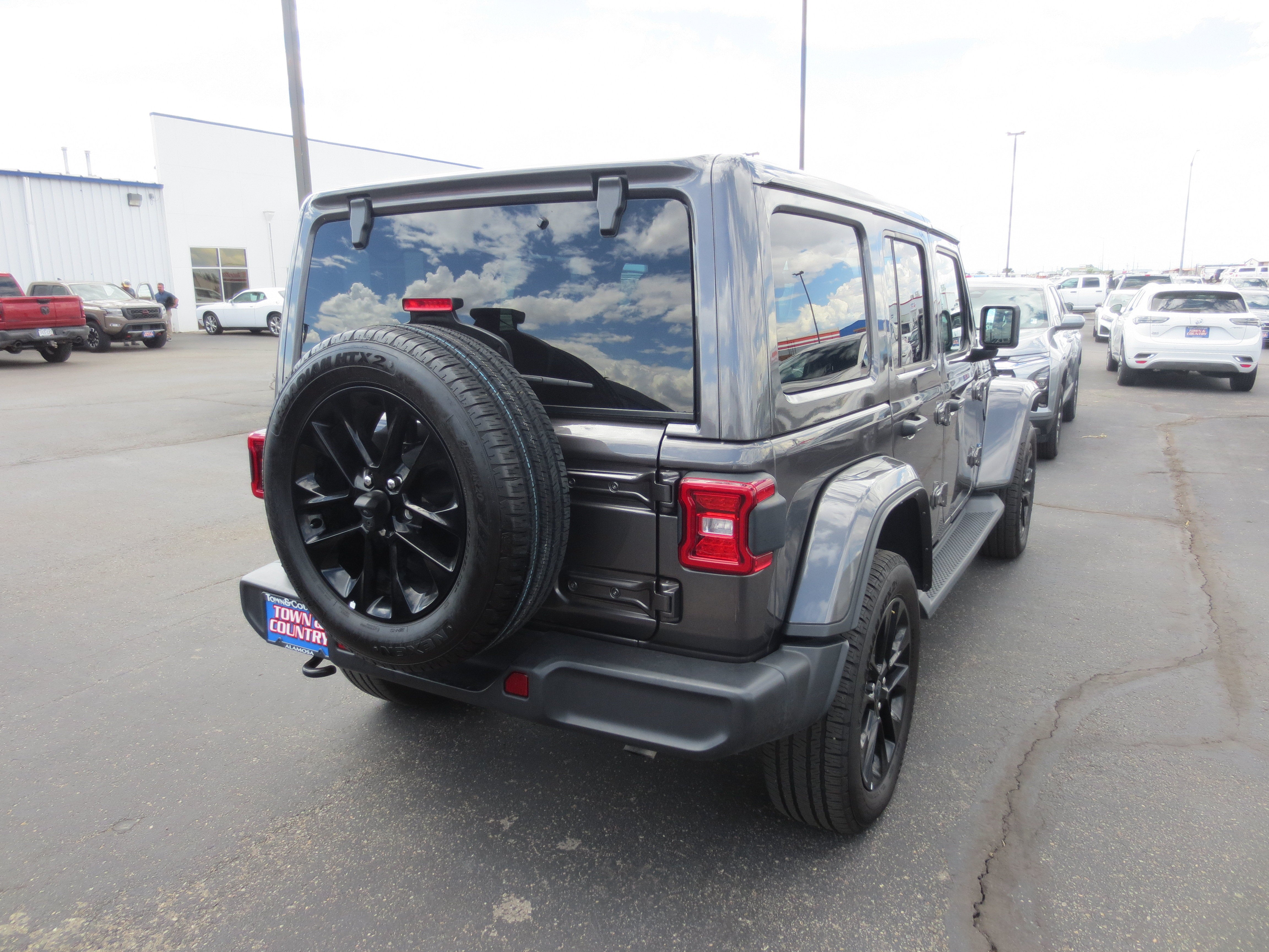 2025 Jeep Wrangler 4xe Sahara