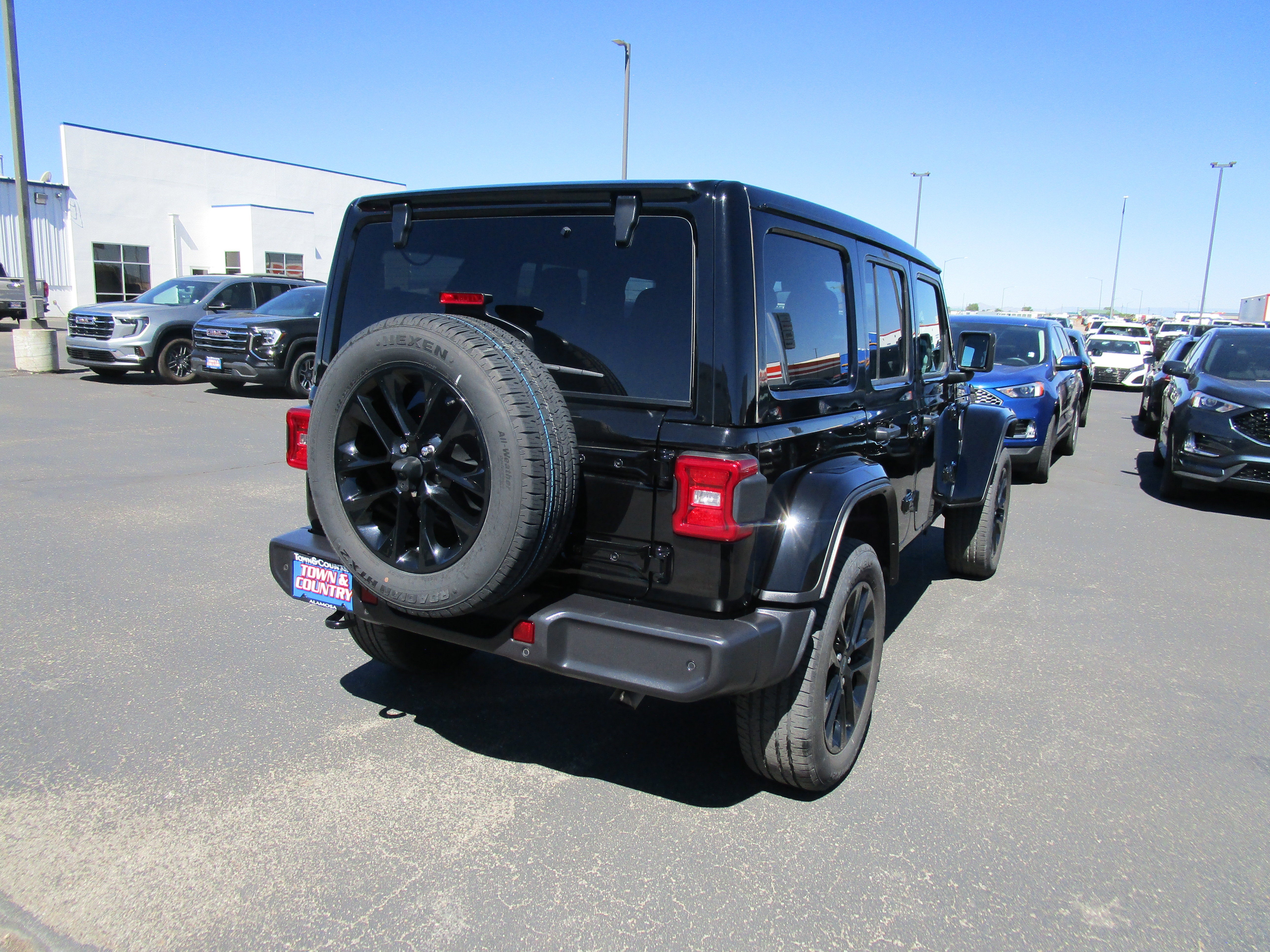 2025 Jeep Wrangler 4xe Sahara