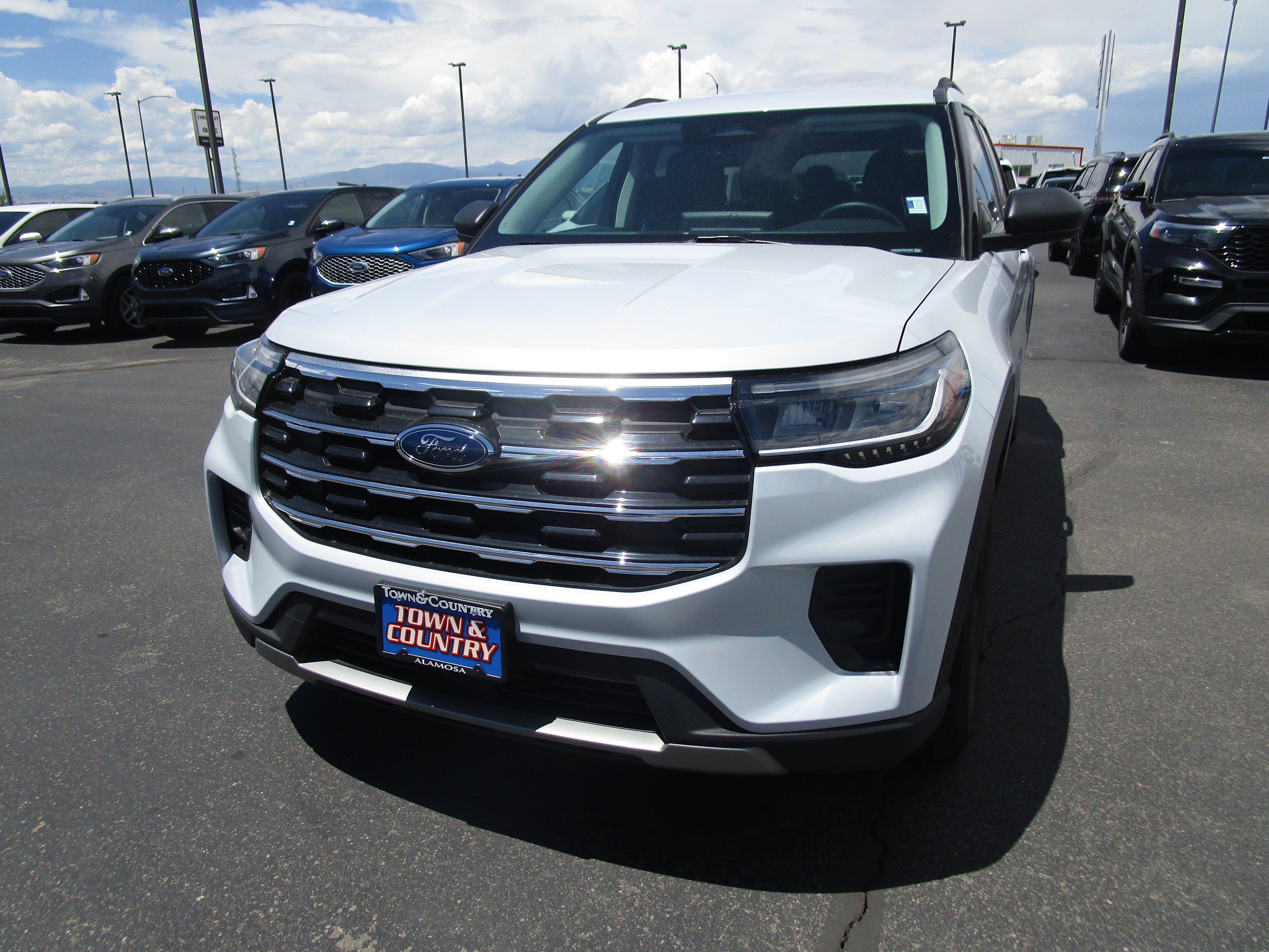 2025 Ford Explorer