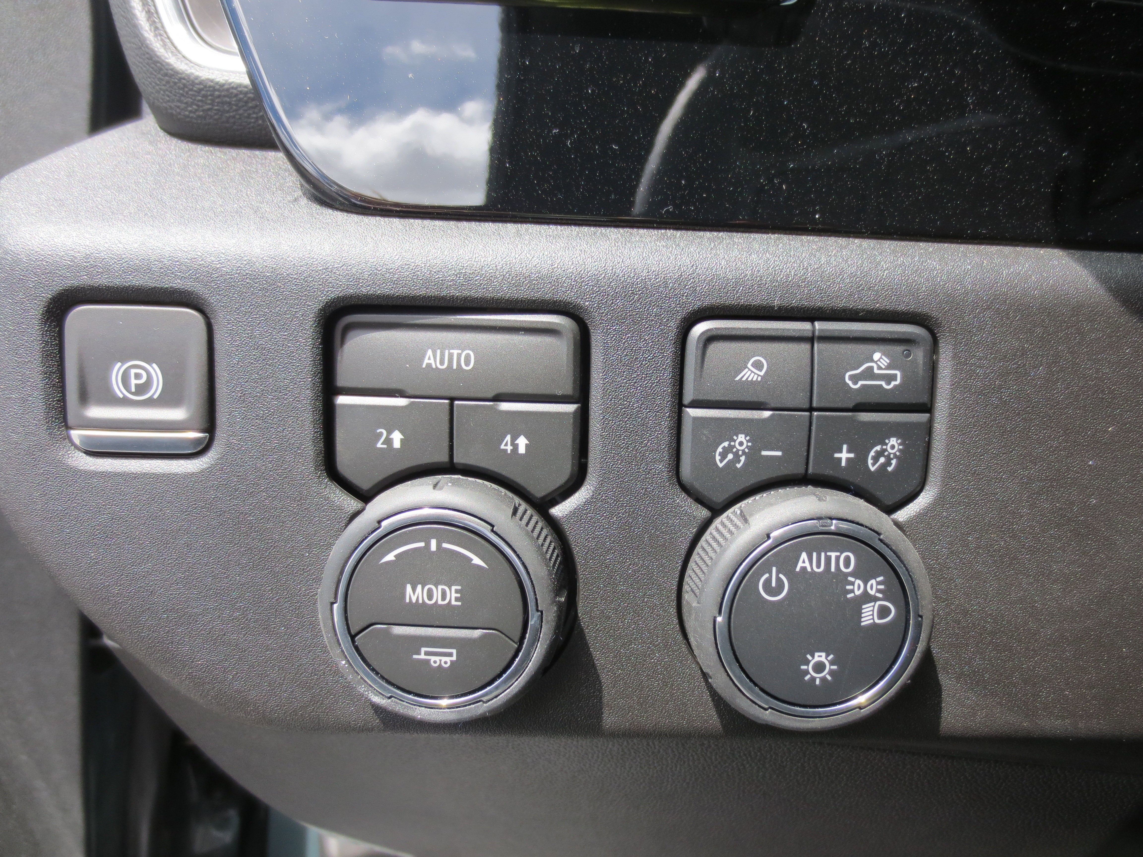 2026 Chevrolet Silverado 1500 LT - Photo 6