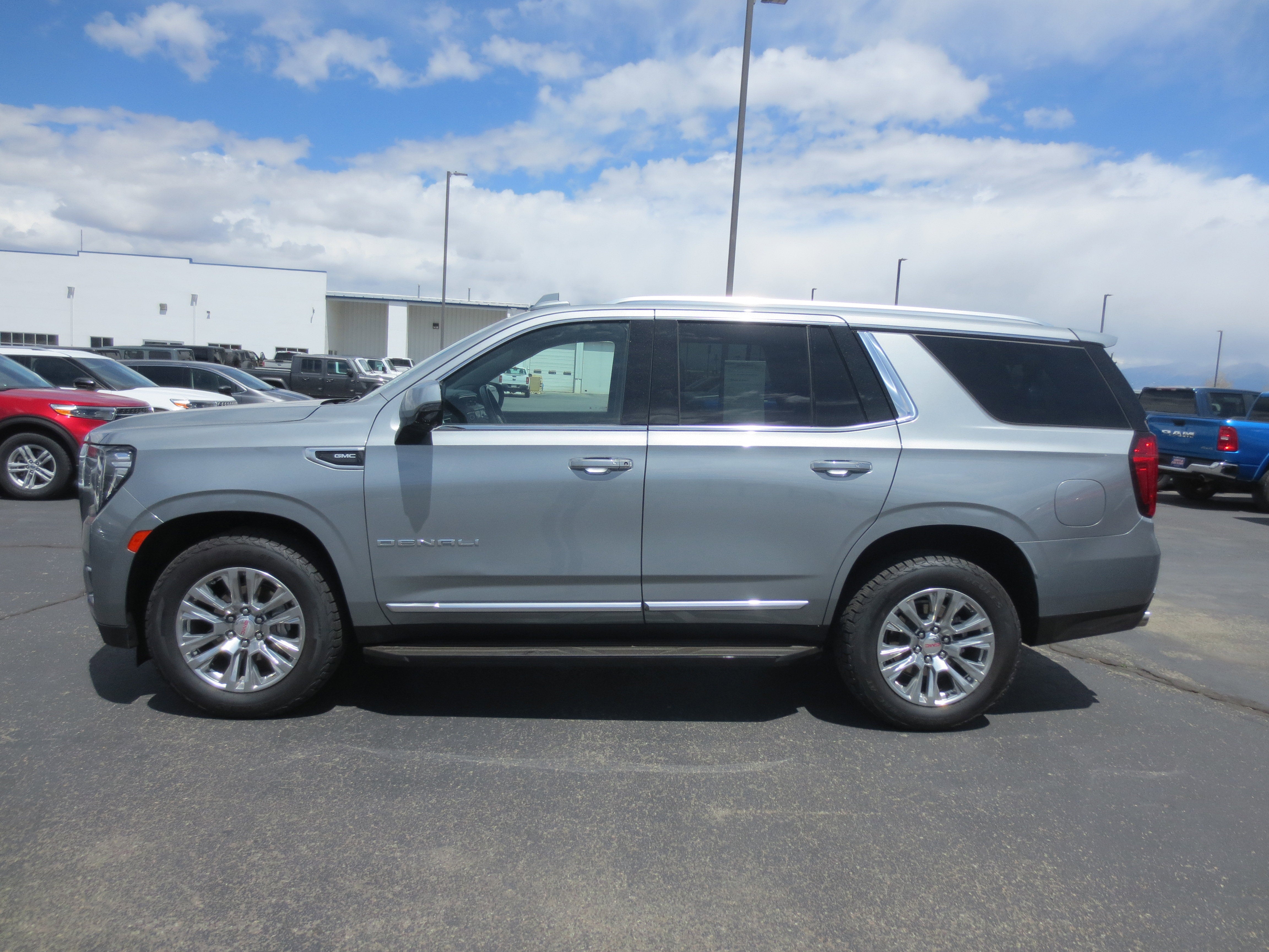 2023 GMC Yukon Denali