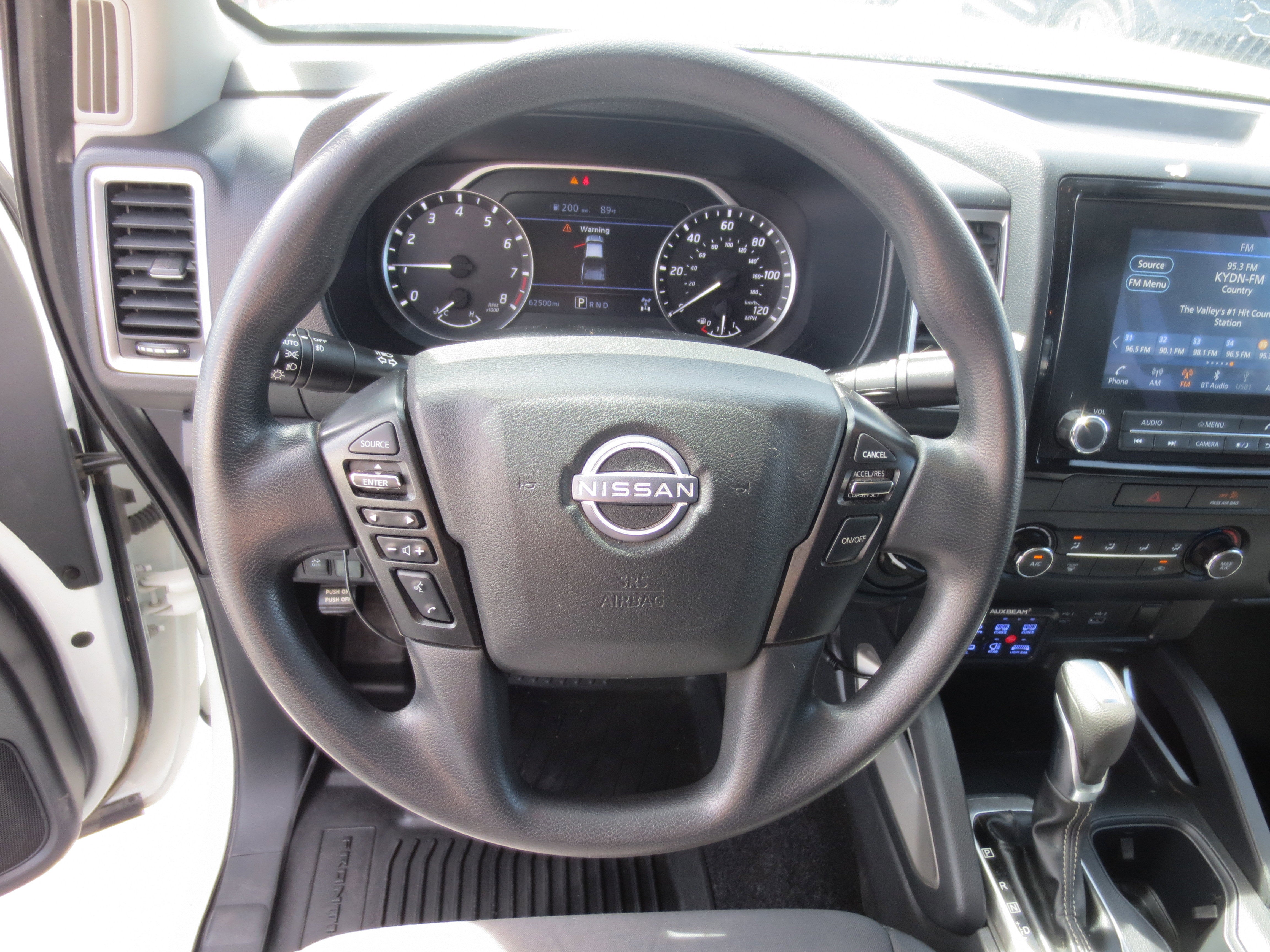 2022 Nissan Frontier SV