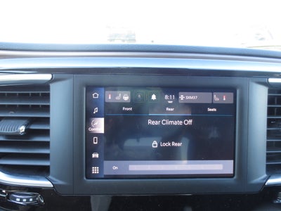 2024 Chrysler Voyager LX