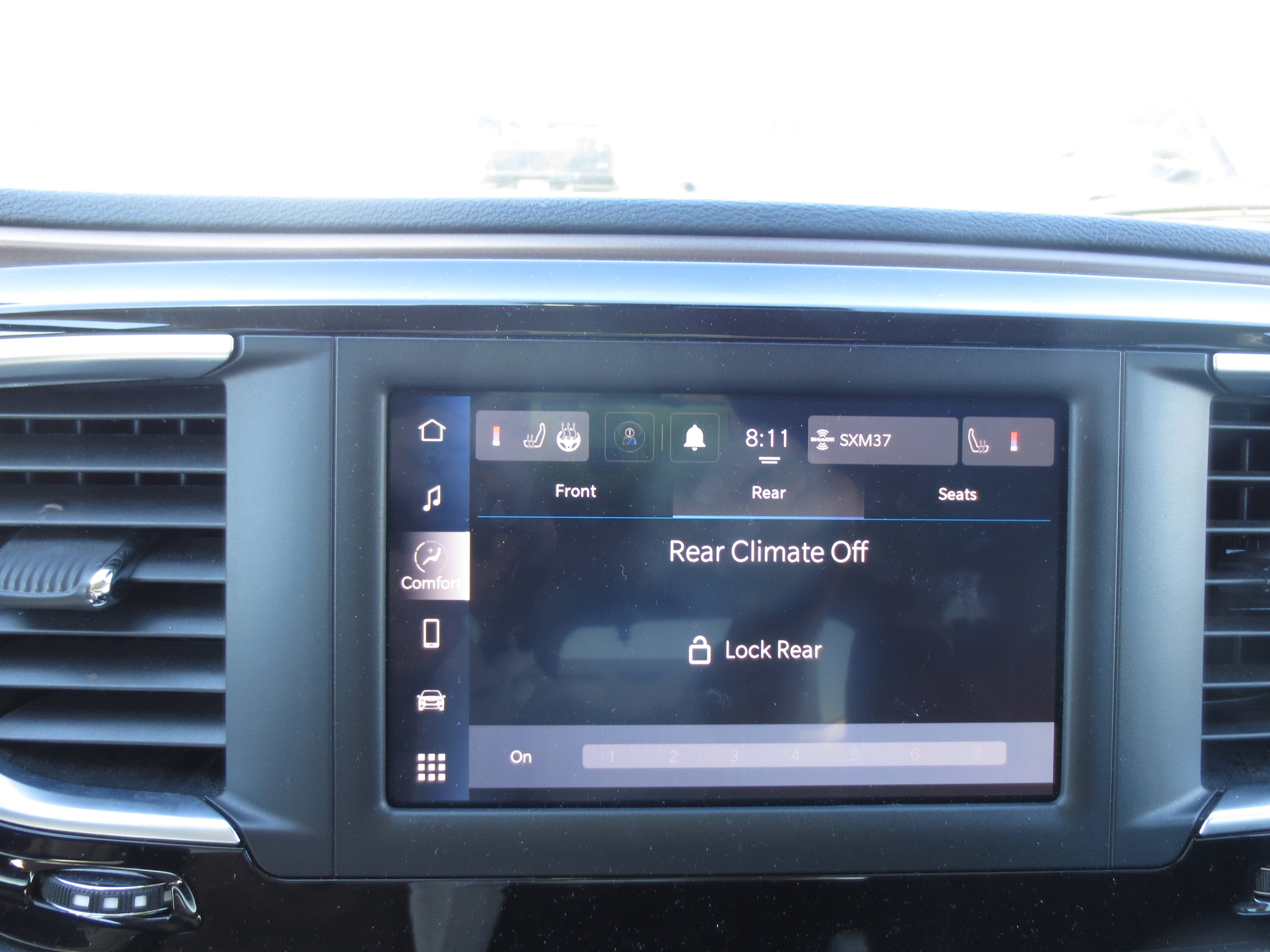 2024 Chrysler Voyager LX