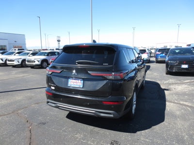 2025 Mitsubishi Outlander ES
