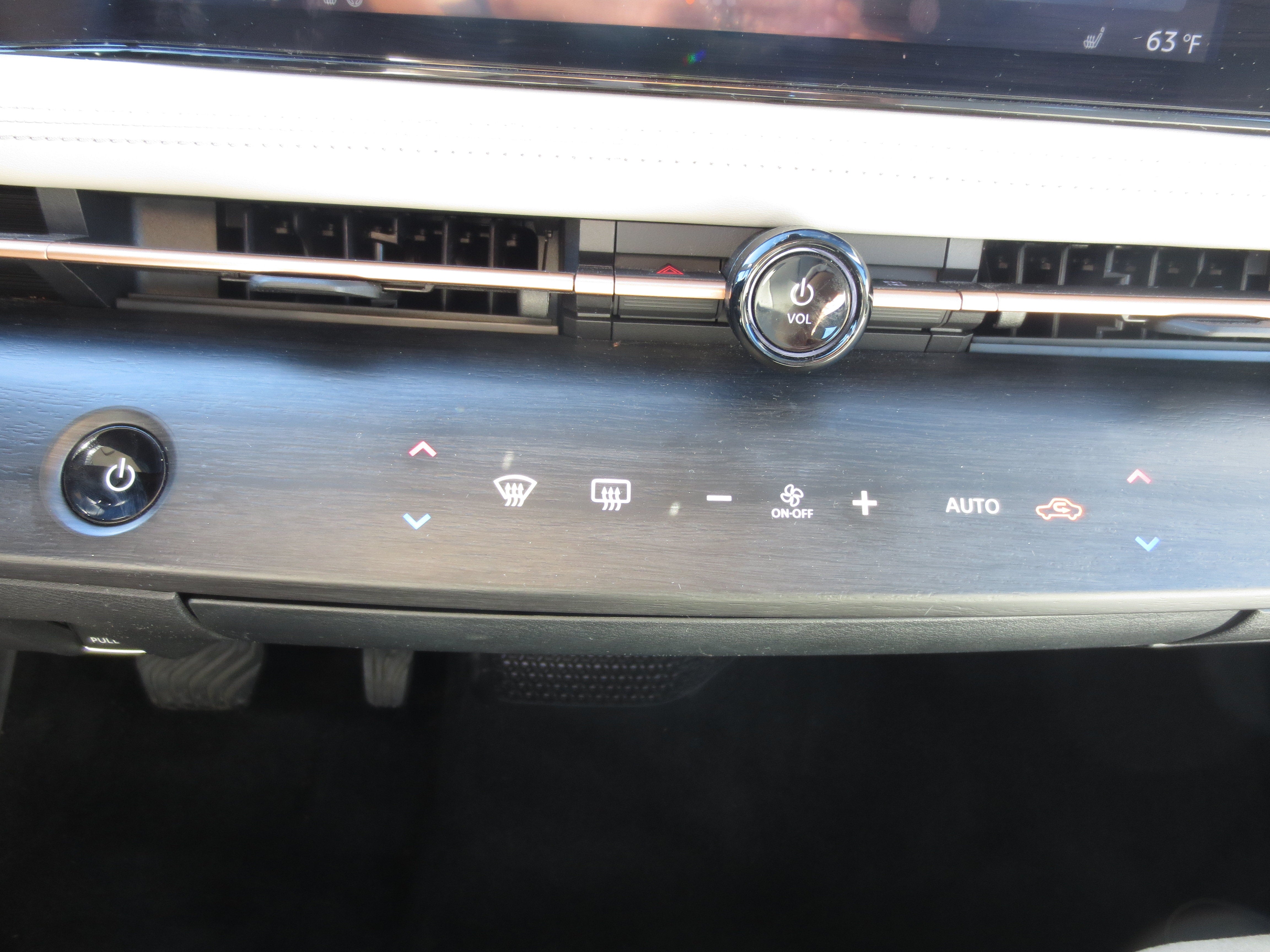 2024 Nissan ARIYA EVOLVE+